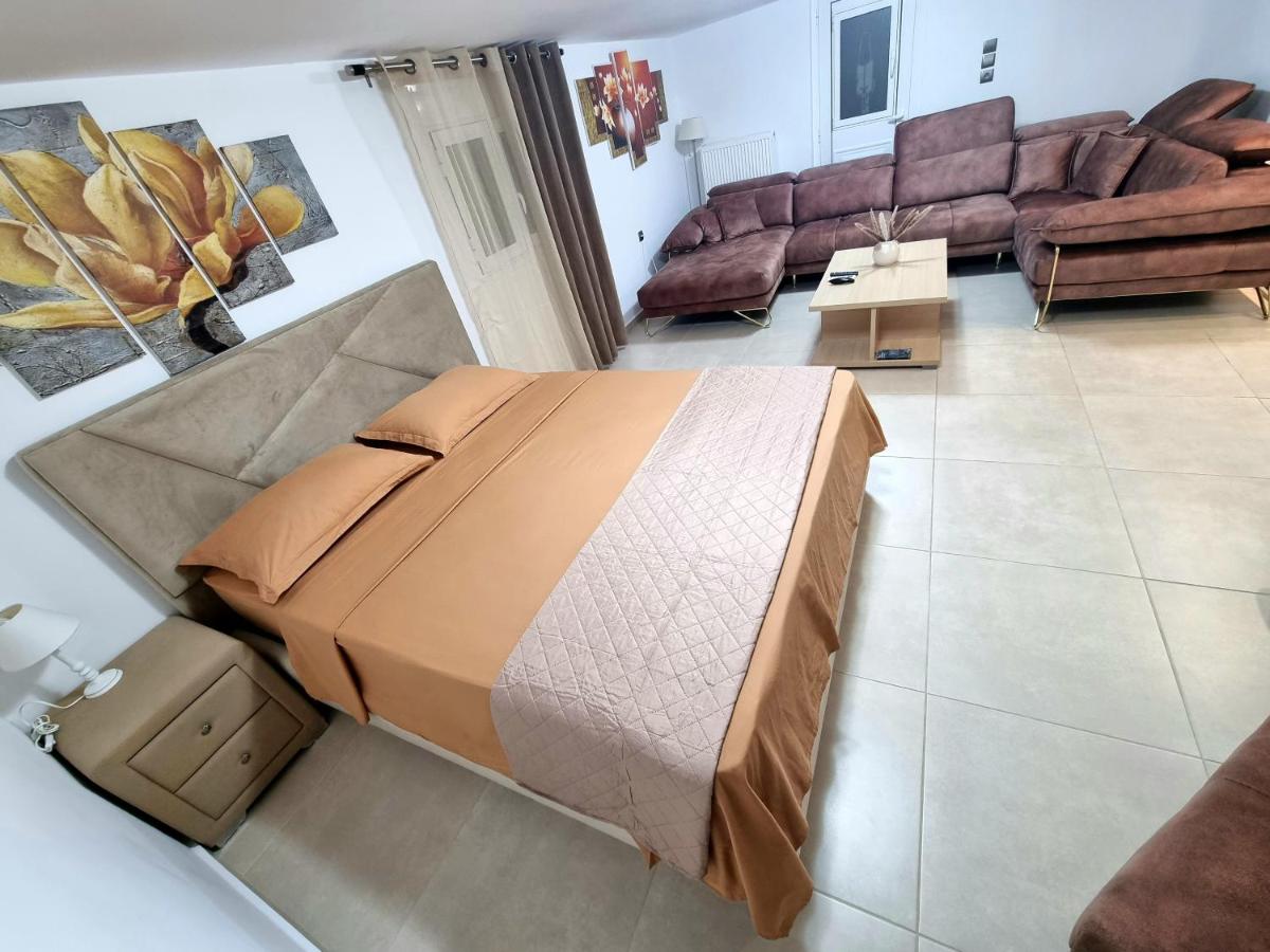 Cozy Apartment Near Sea and Airport — photo 5