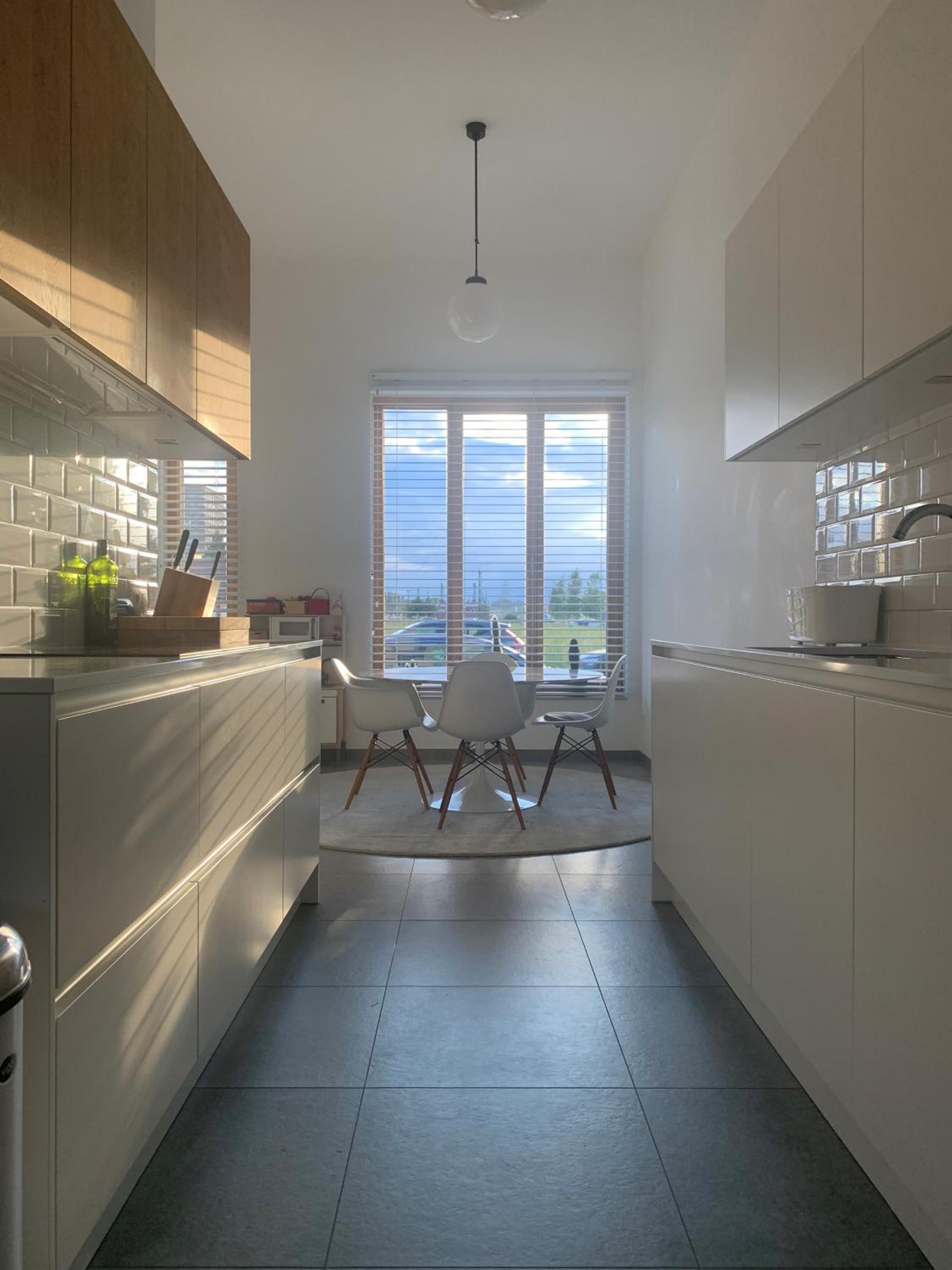Luxury apartment, private terrace & FREE PARKING