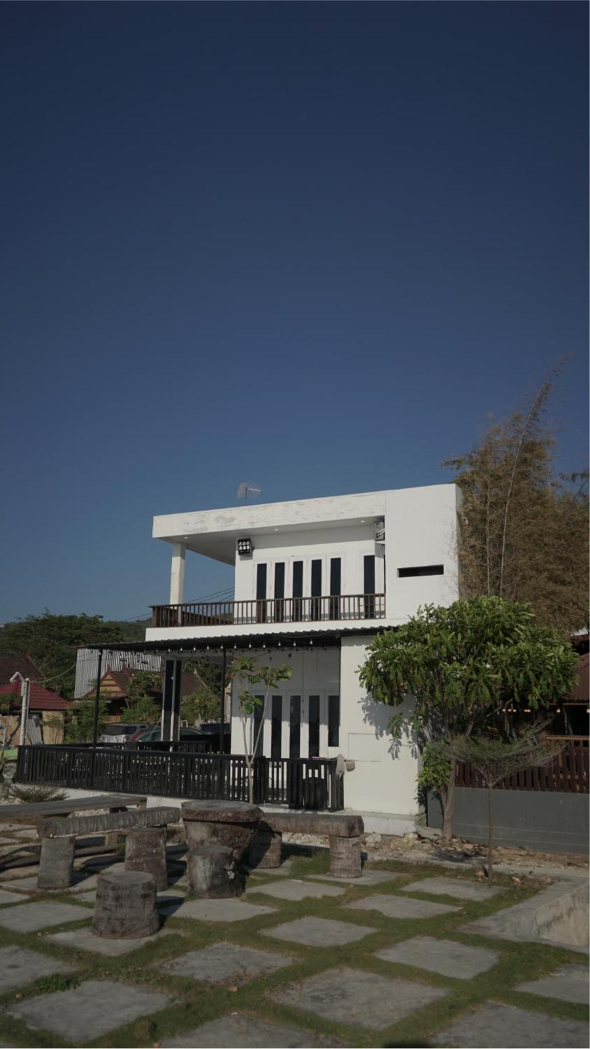 Samboang White House
