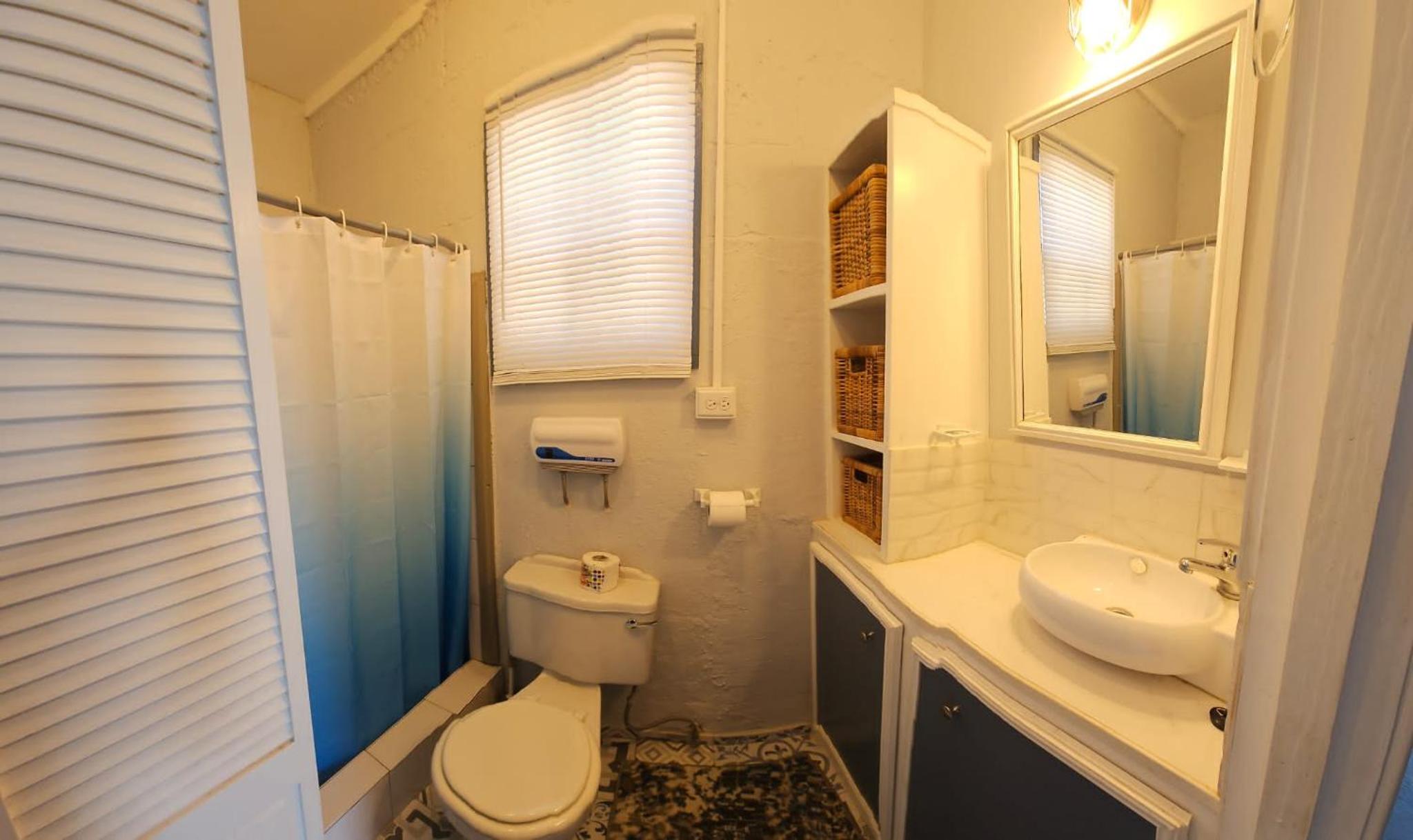 Gloria's mini hideaway