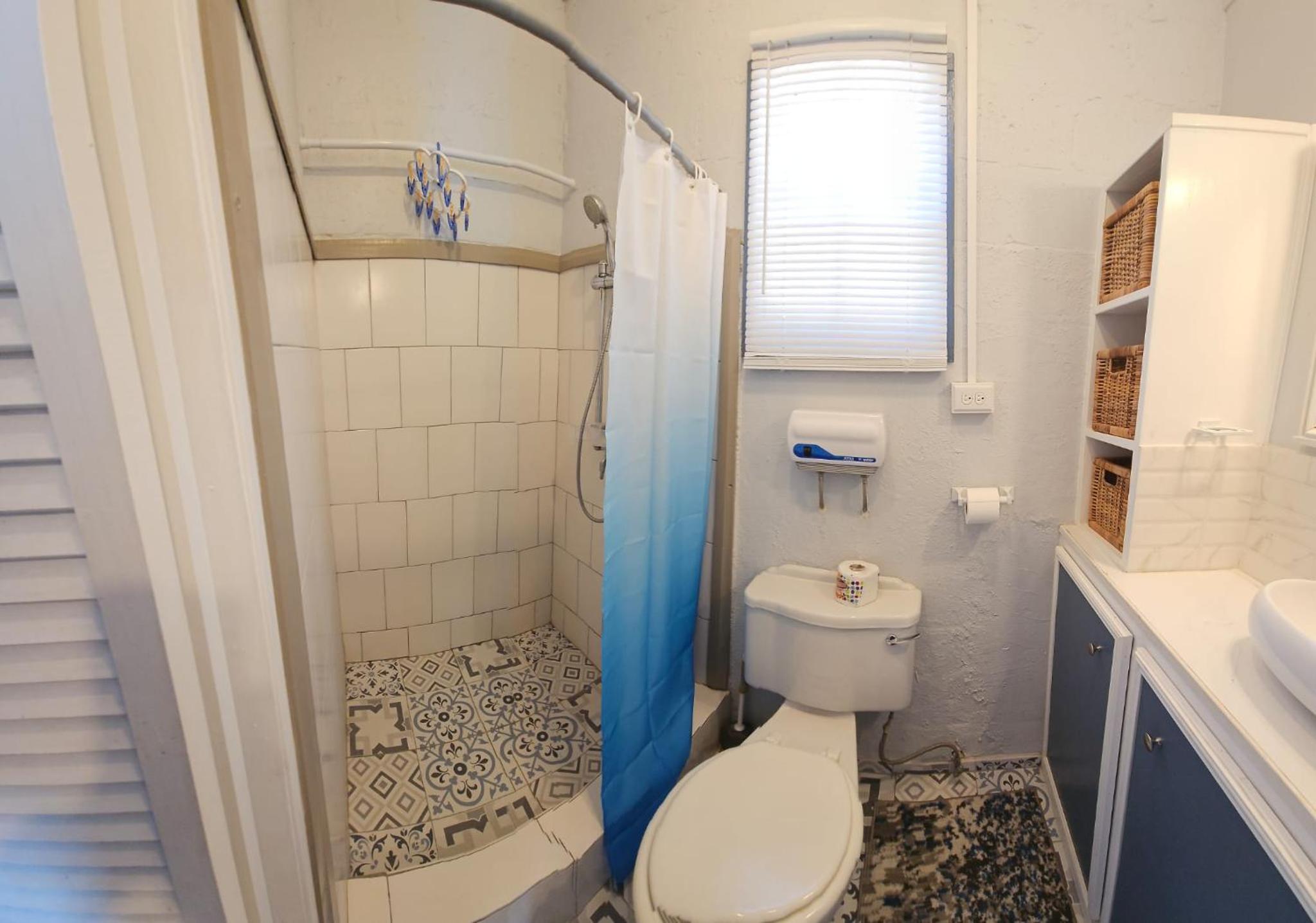 Gloria's mini hideaway