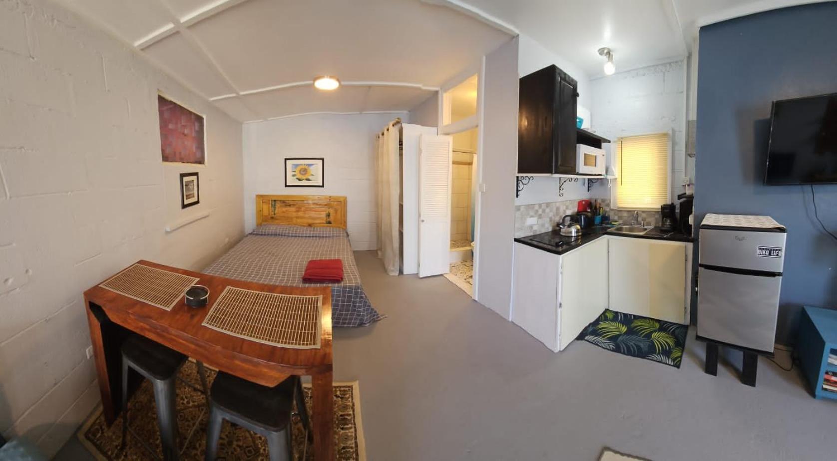 Gloria's mini hideaway