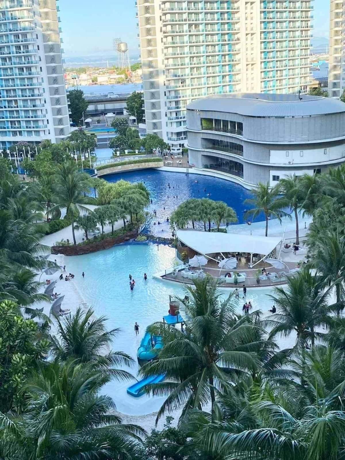 Luxury Condo: IG Worthy at Azure Urban Resort Residences view 4