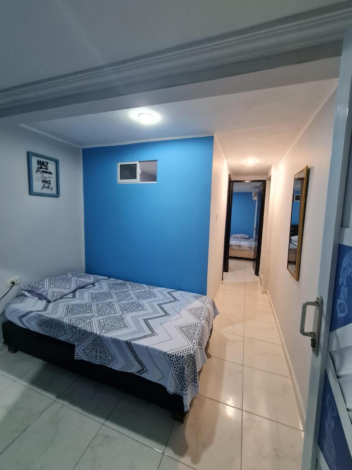 Apartamentos La Marina