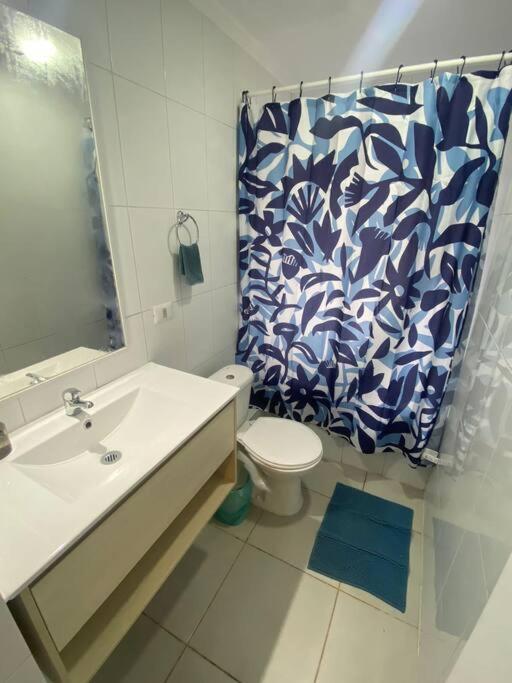 Departamento nuevo, céntrico.