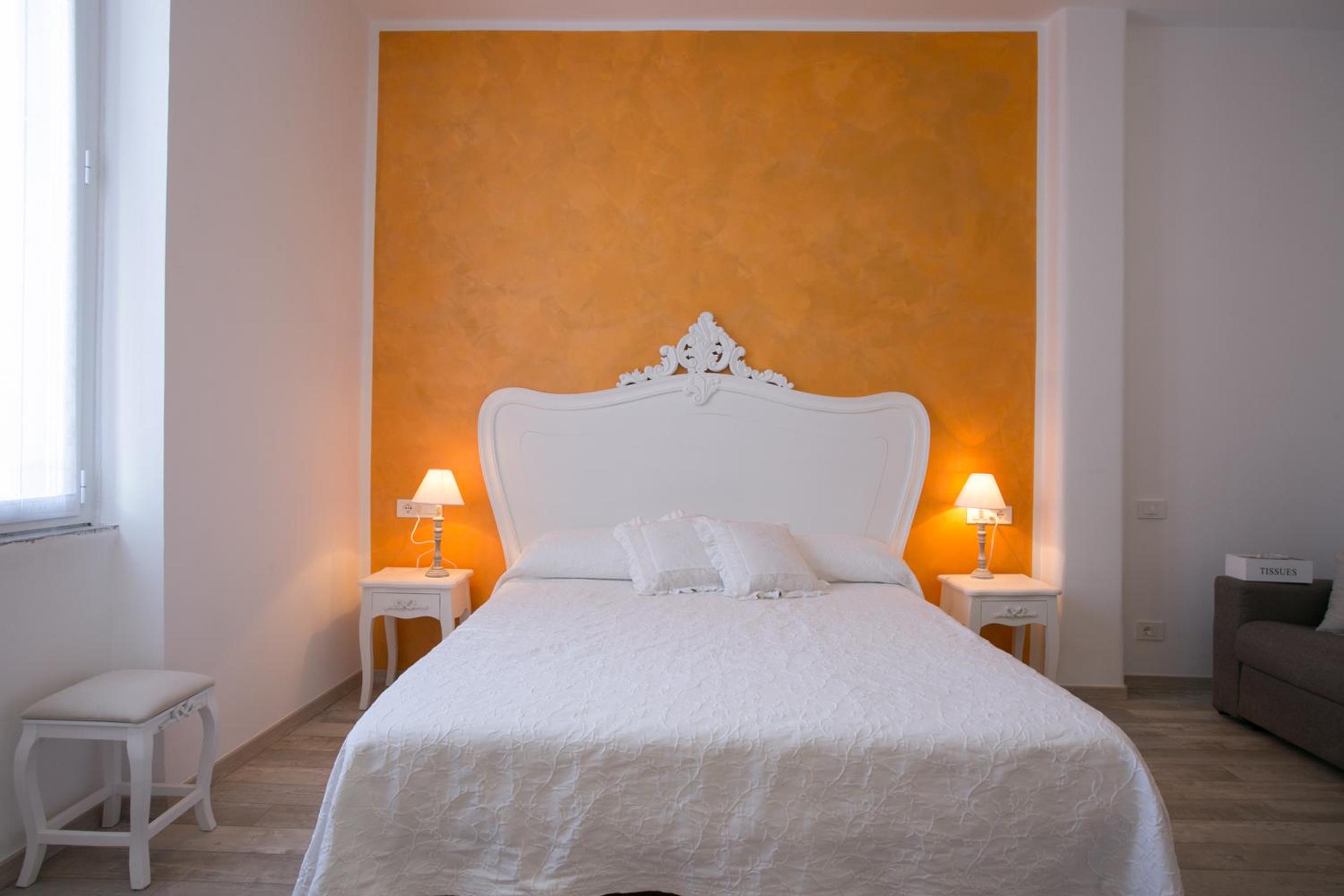 Colosseo Apartments and Rooms - Rome City Centre