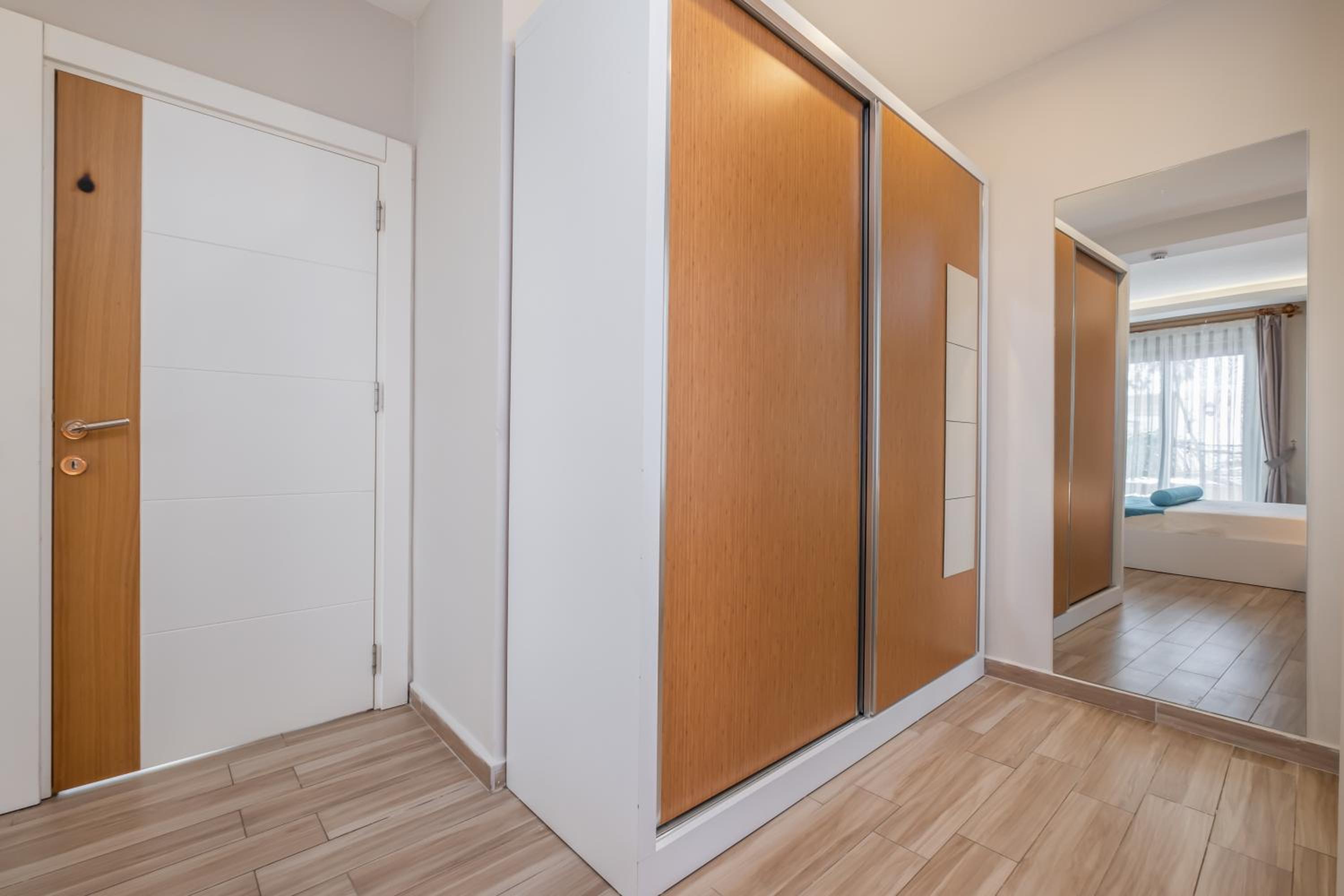 Loi Suite