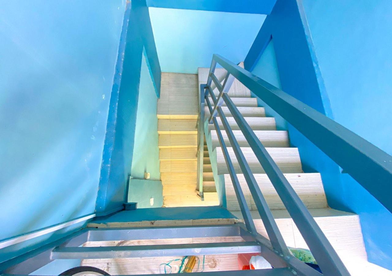 Cozy Studio Apartment with Free Parking view 5