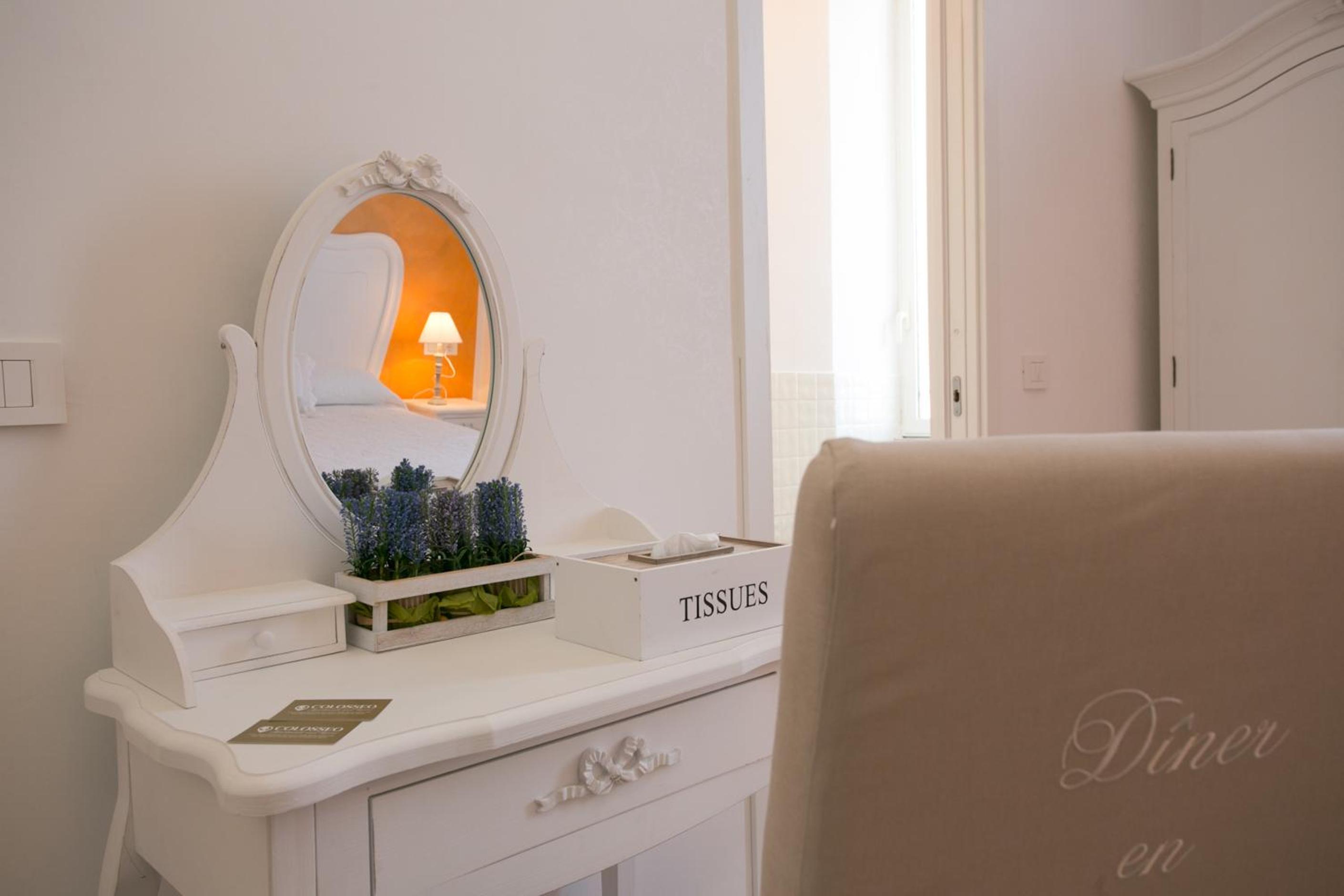 Colosseo Apartments and Rooms - Rome City Centre