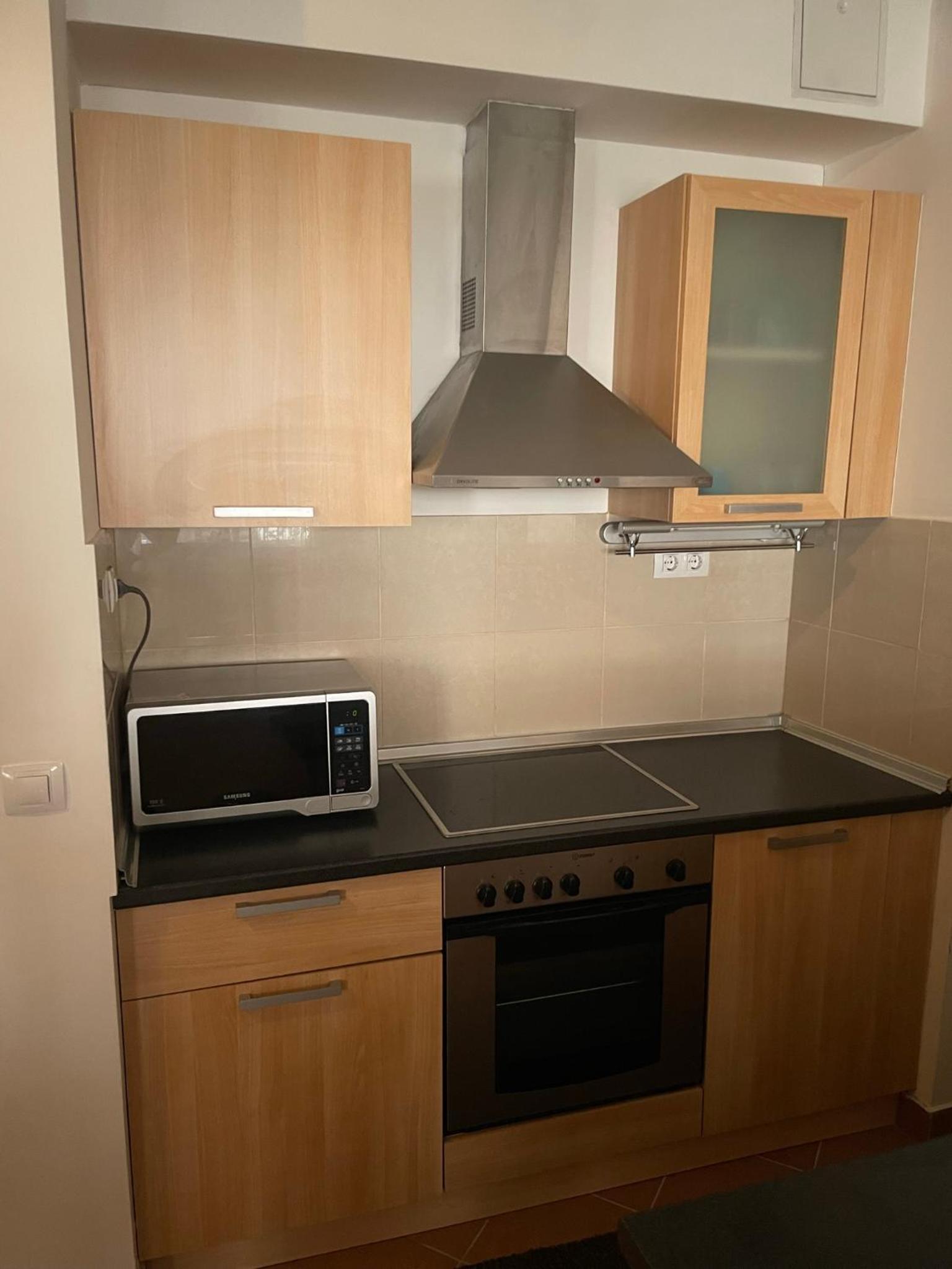 BDA H10 Apartment Budapest view 2