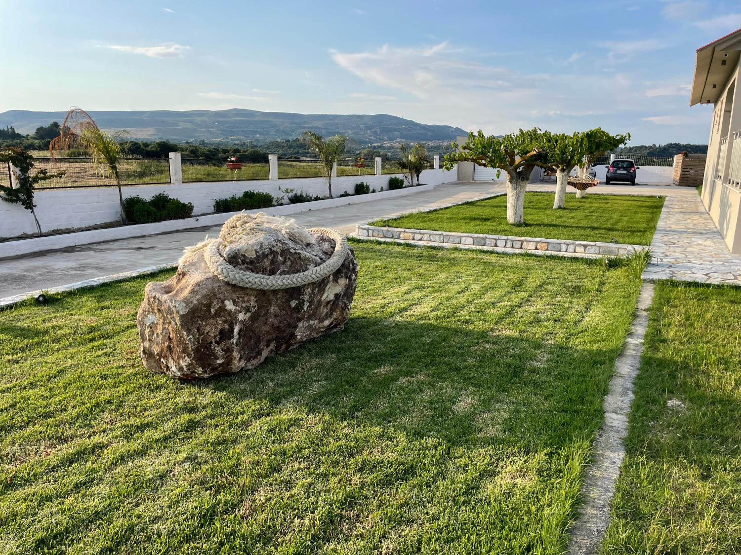 Villa Vrahinari