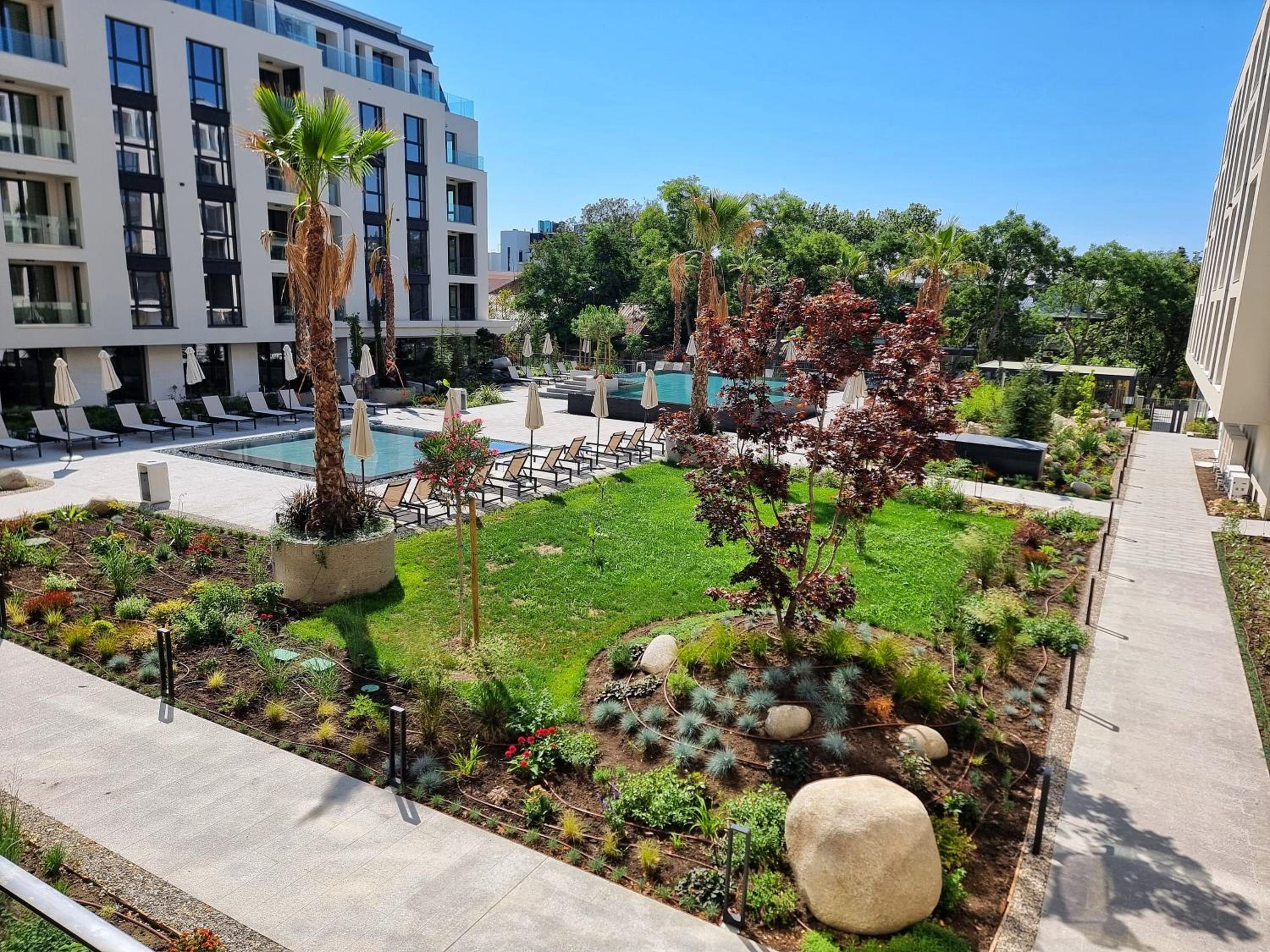 The Shangri-LA flat
