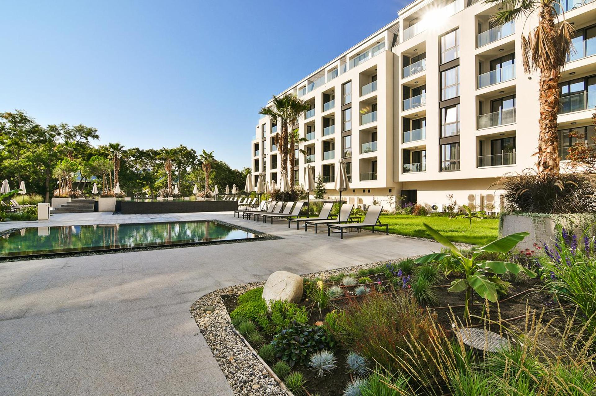 The Shangri-LA flat