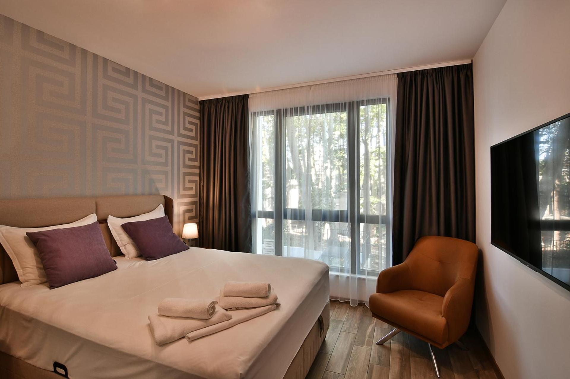 The Shangri-LA flat