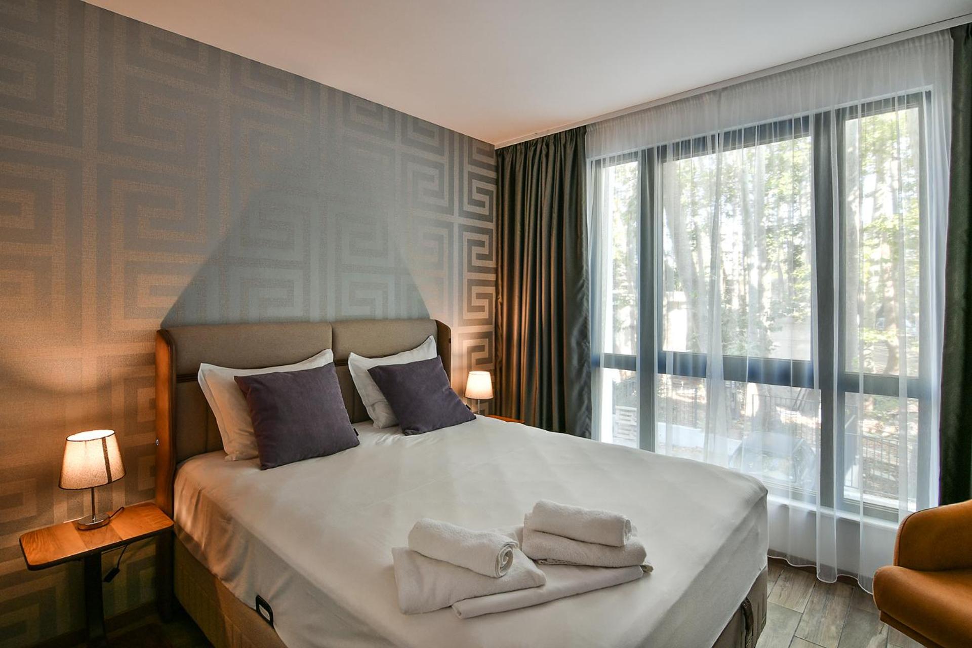 The Shangri-LA flat