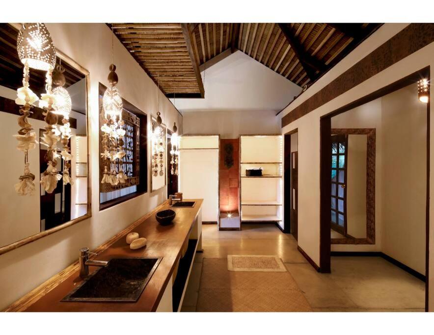 Magical 3 bed home- Private pool + Beach access