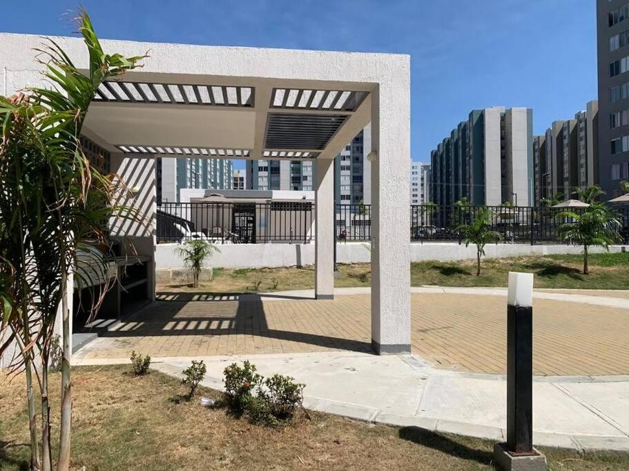 Apto con excelente Ubicación.
