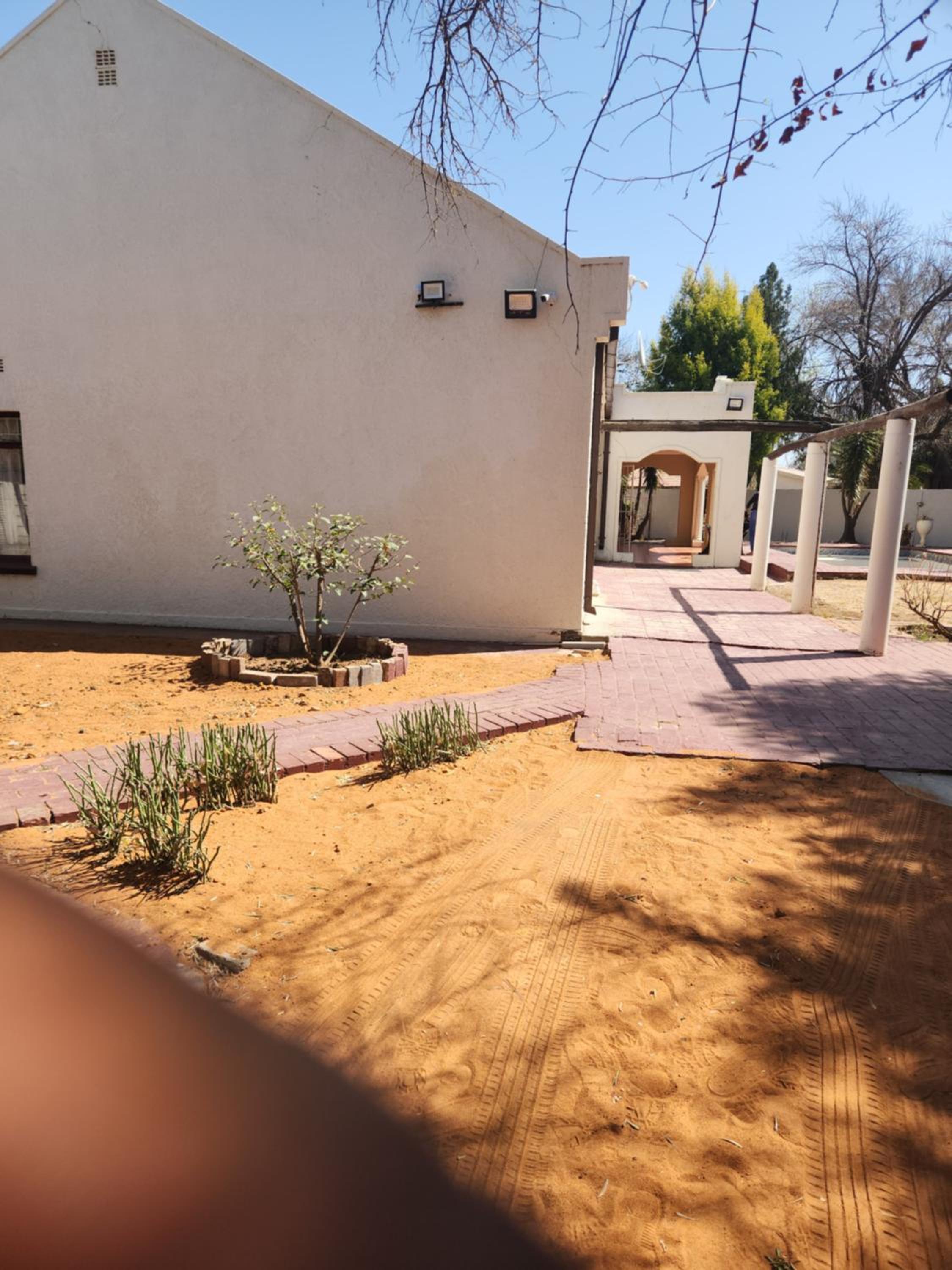 HUNTERS NEST GUEST HOUSE MAFIKENG view 2