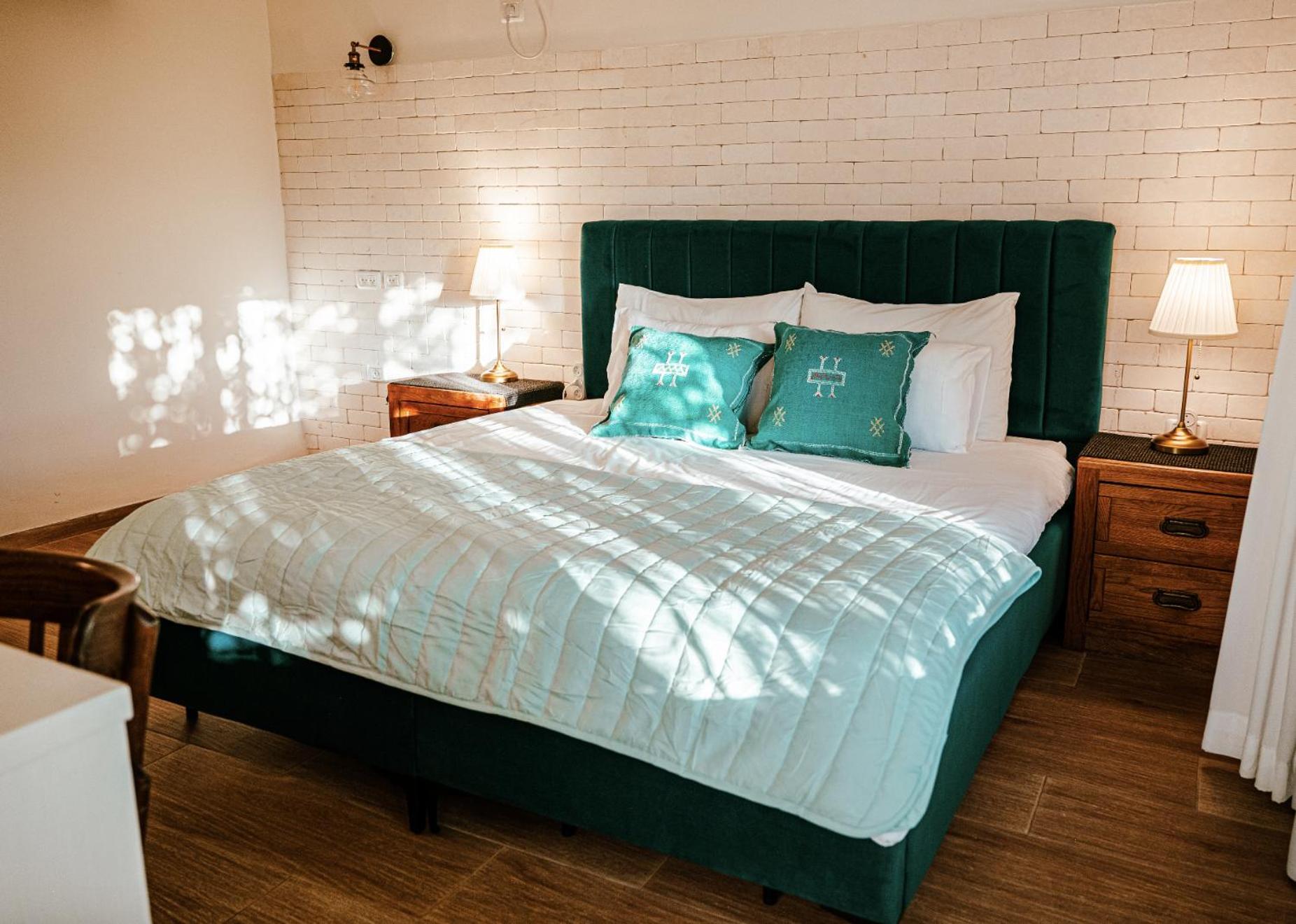 Villa Maim Haim Prime Location Old City Tzfat