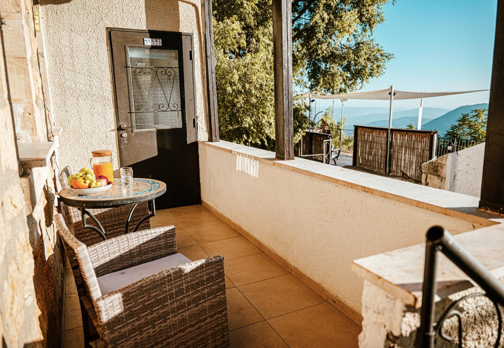 Villa Maim Haim Prime Location Old City Tzfat