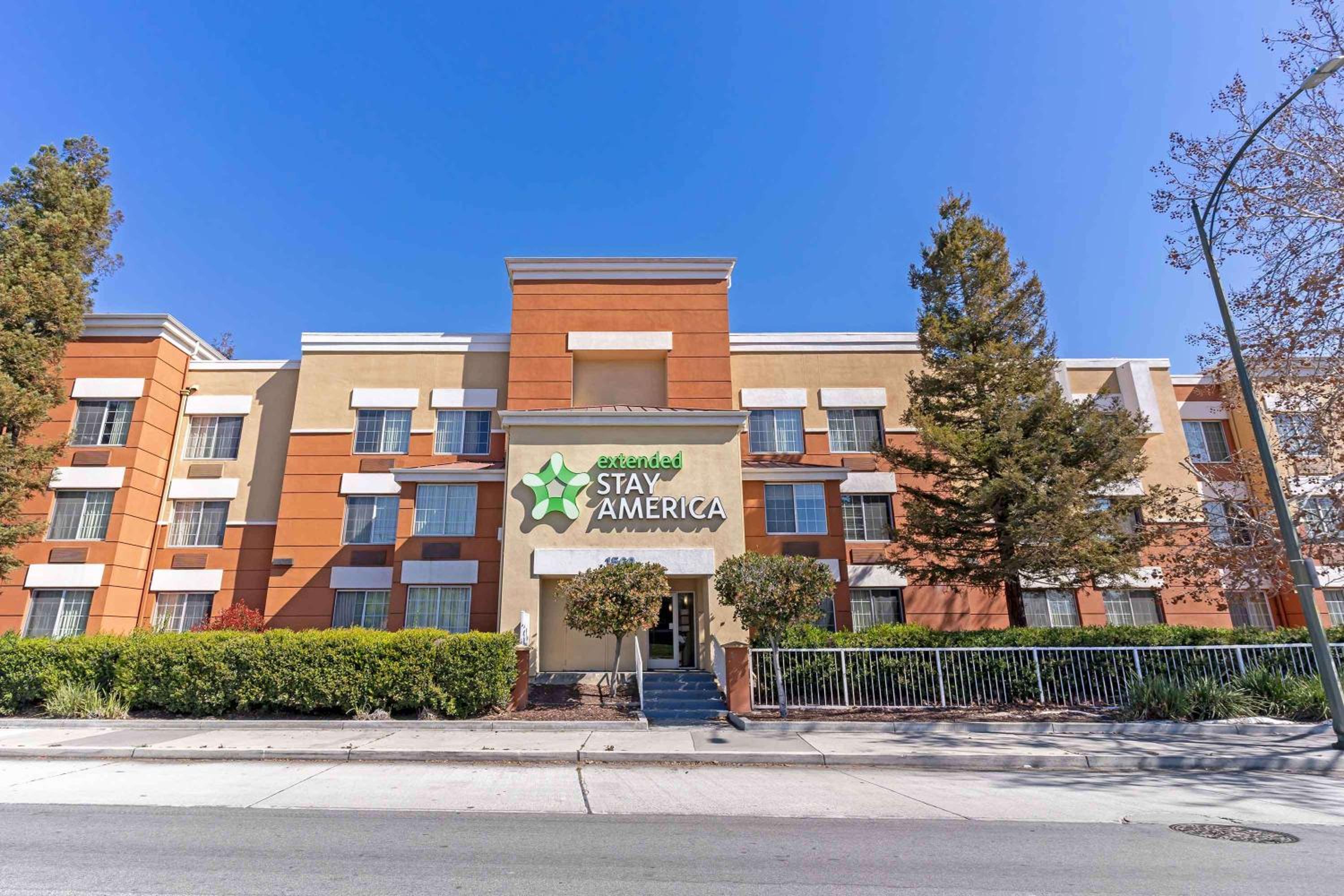 Newark Vacations - Extended Stay America Suites - San Jose - Downtown - Property Image 1