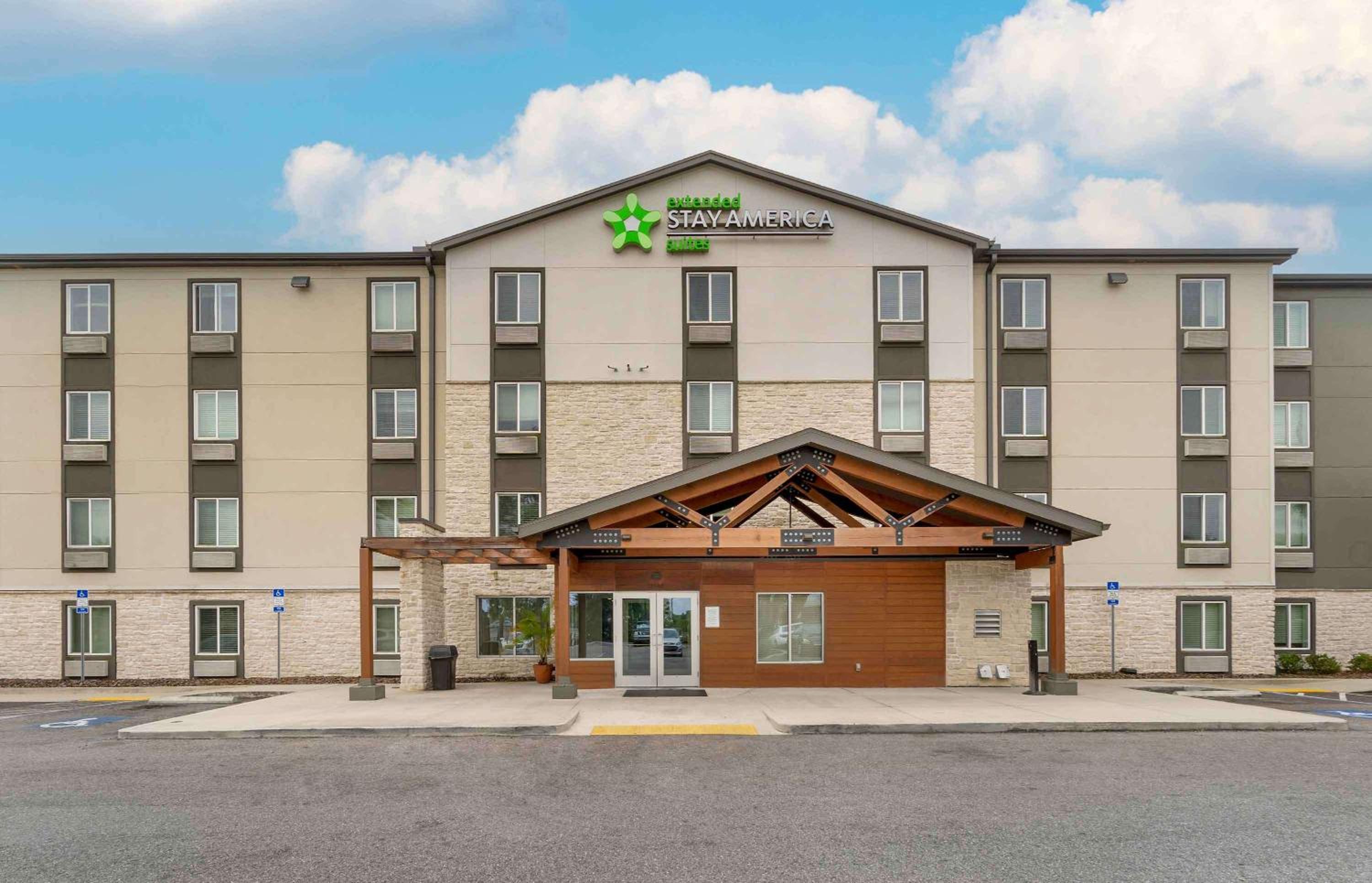 Tampa Bay Area Vacations - Extended Stay America Suites - Tampa - Northeast - Property Image 1