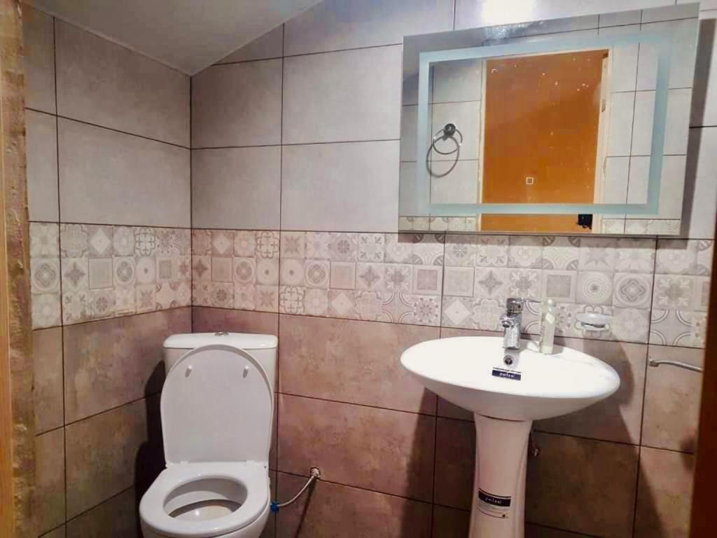 Modern Large Apartment with 3B/Room + 3 Bathroom with 2 Open Balcony in the Middle of City Center