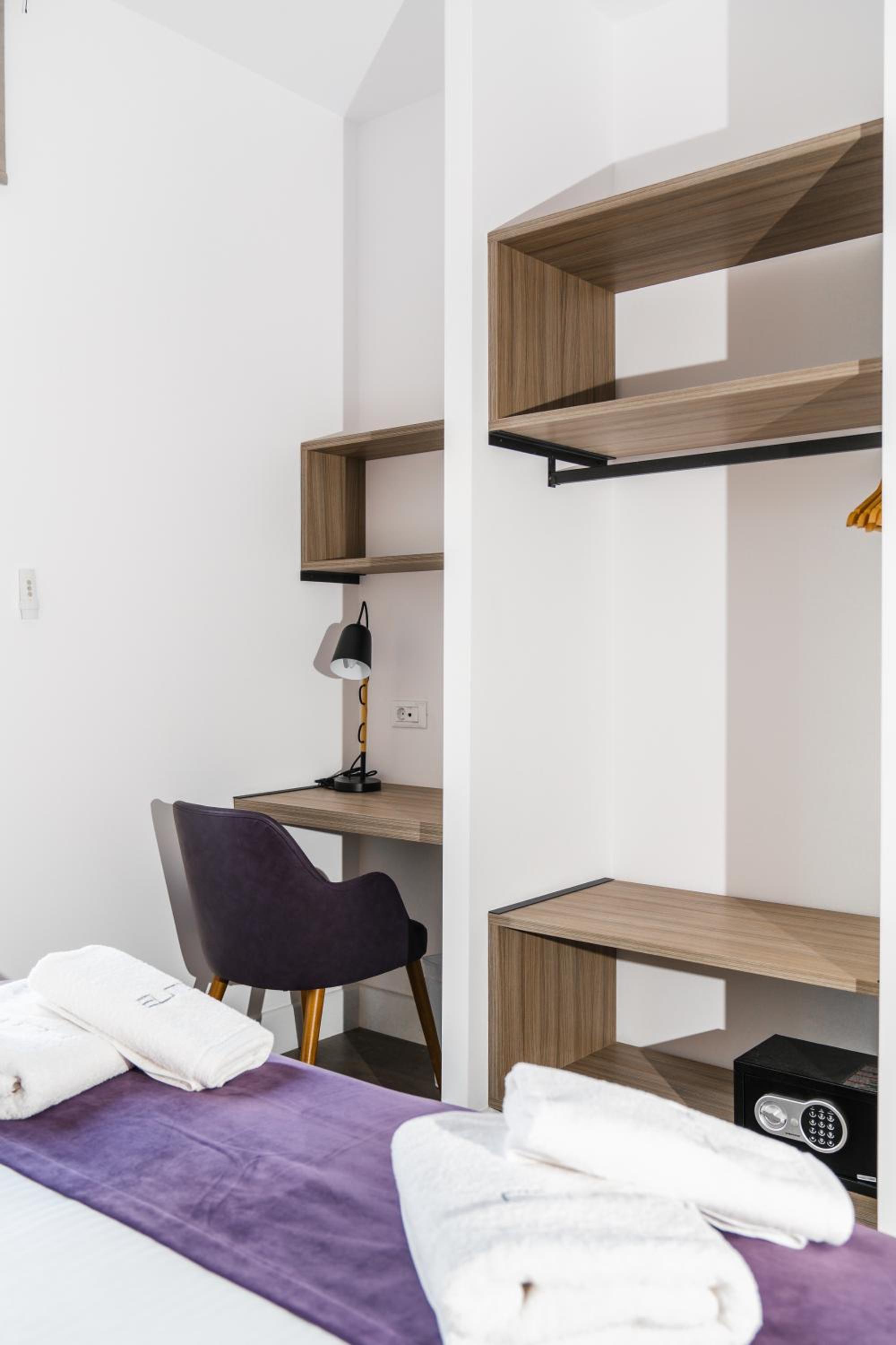 ELITE APARTMENTS