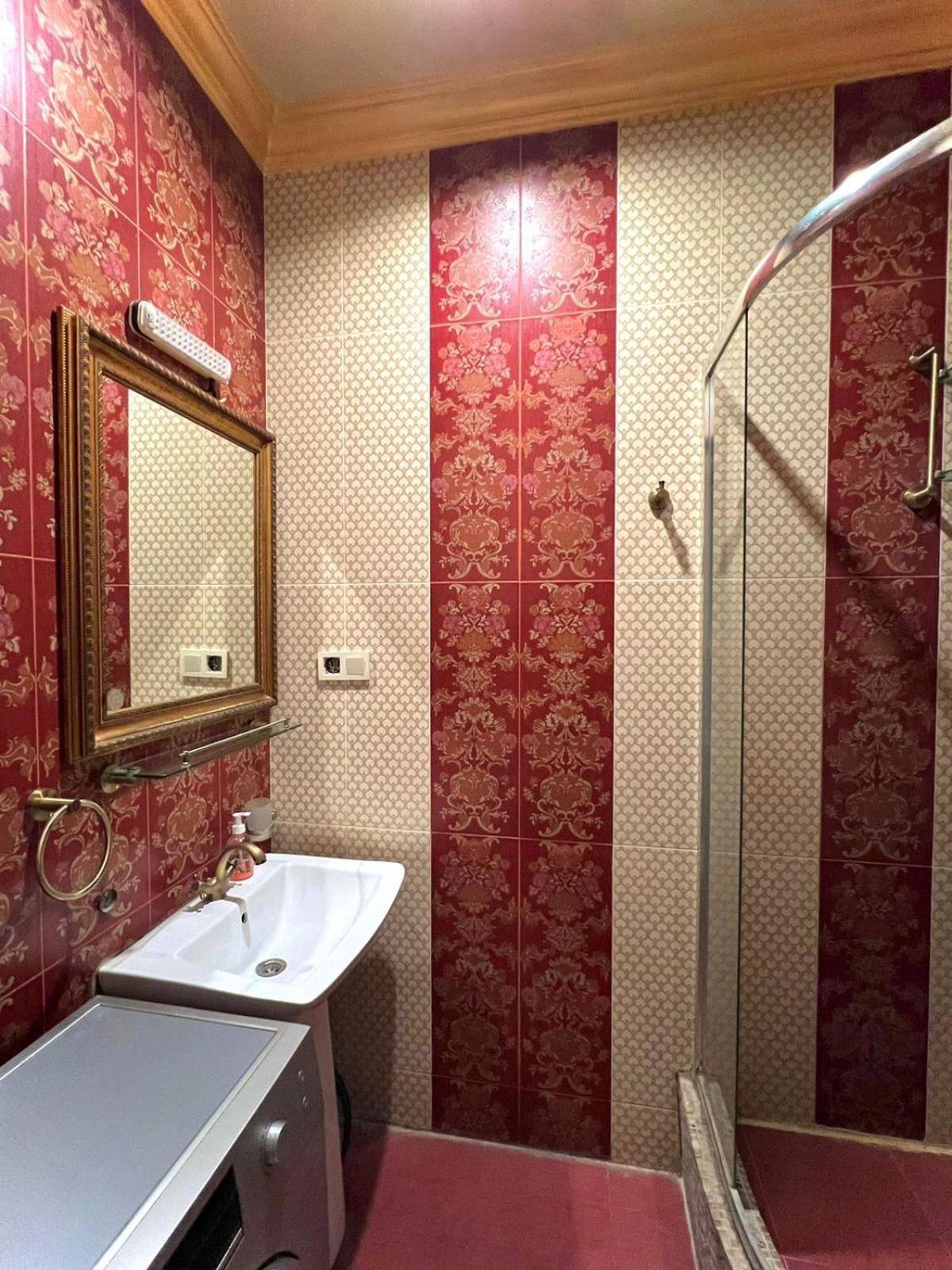 Comfortable 1 bedroom Apartment +Open Balcony , In City Center, Best Location