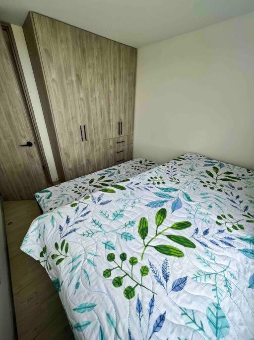 Nuevo Apartamento frente al Centro Comercial VIVA