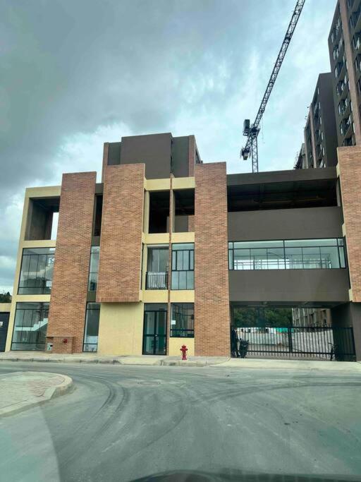 Nuevo Apartamento frente al Centro Comercial VIVA
