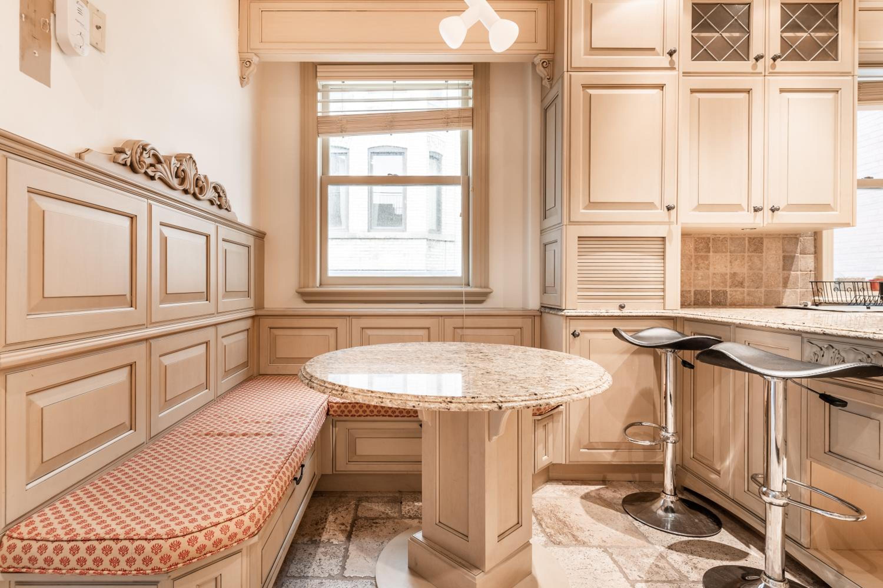 Superb city center Penthouse on two floors-C