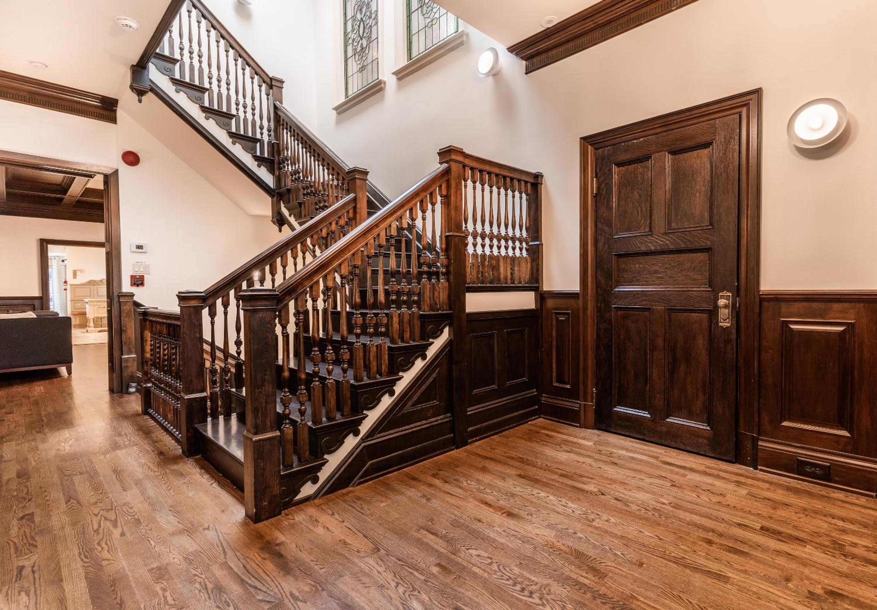 Superb city center Penthouse on two floors-C