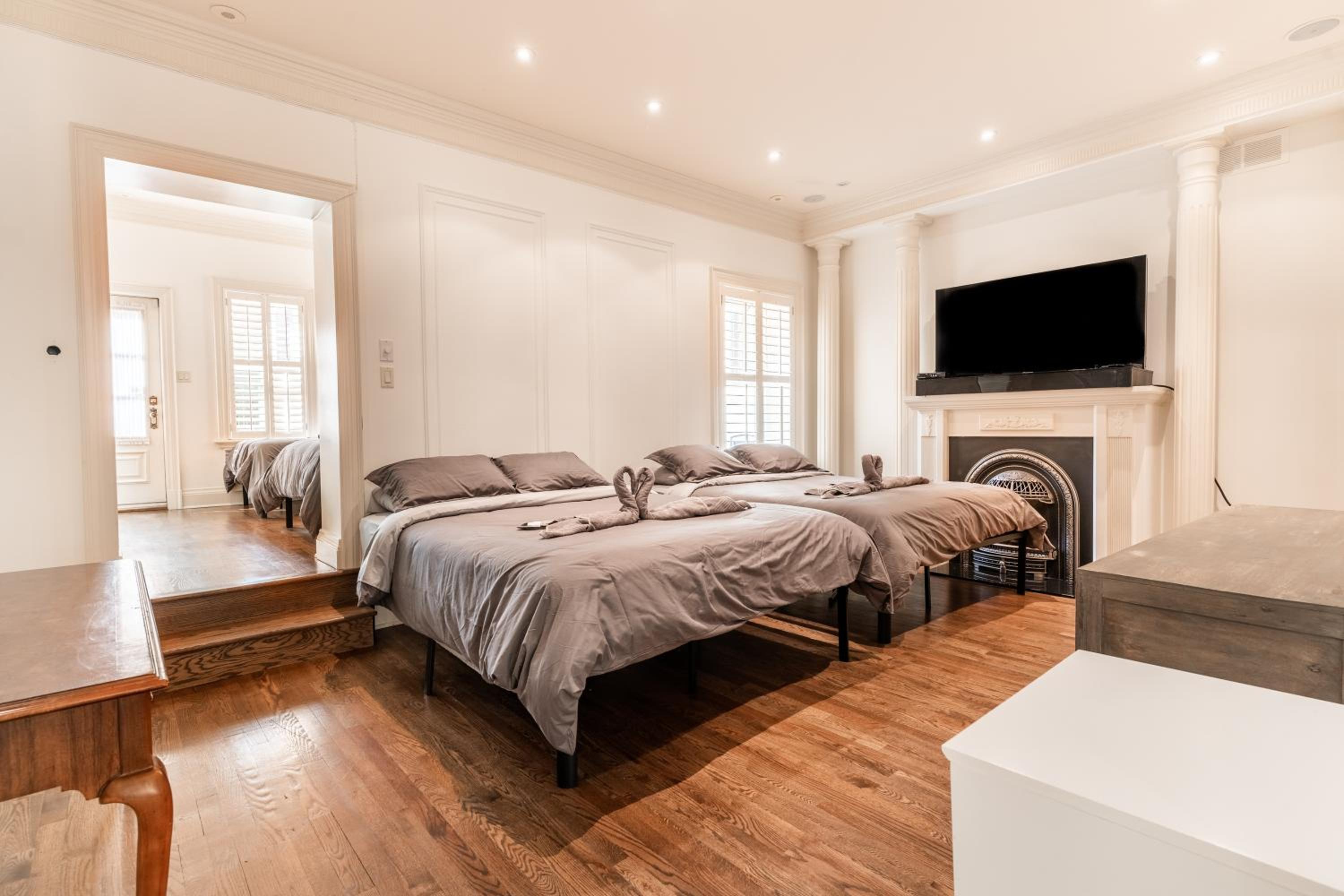 Superb city center Penthouse on two floors-C