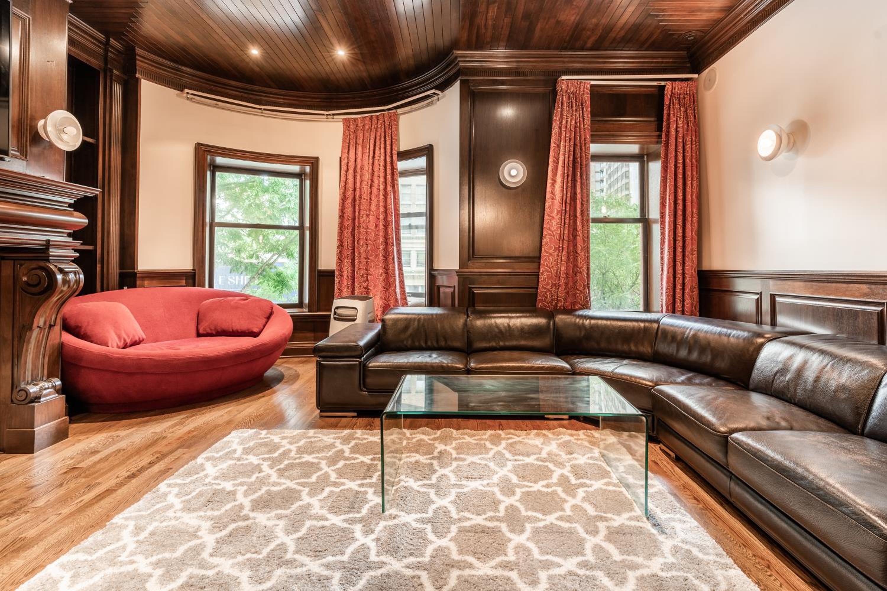 Superb city center Penthouse on two floors-C