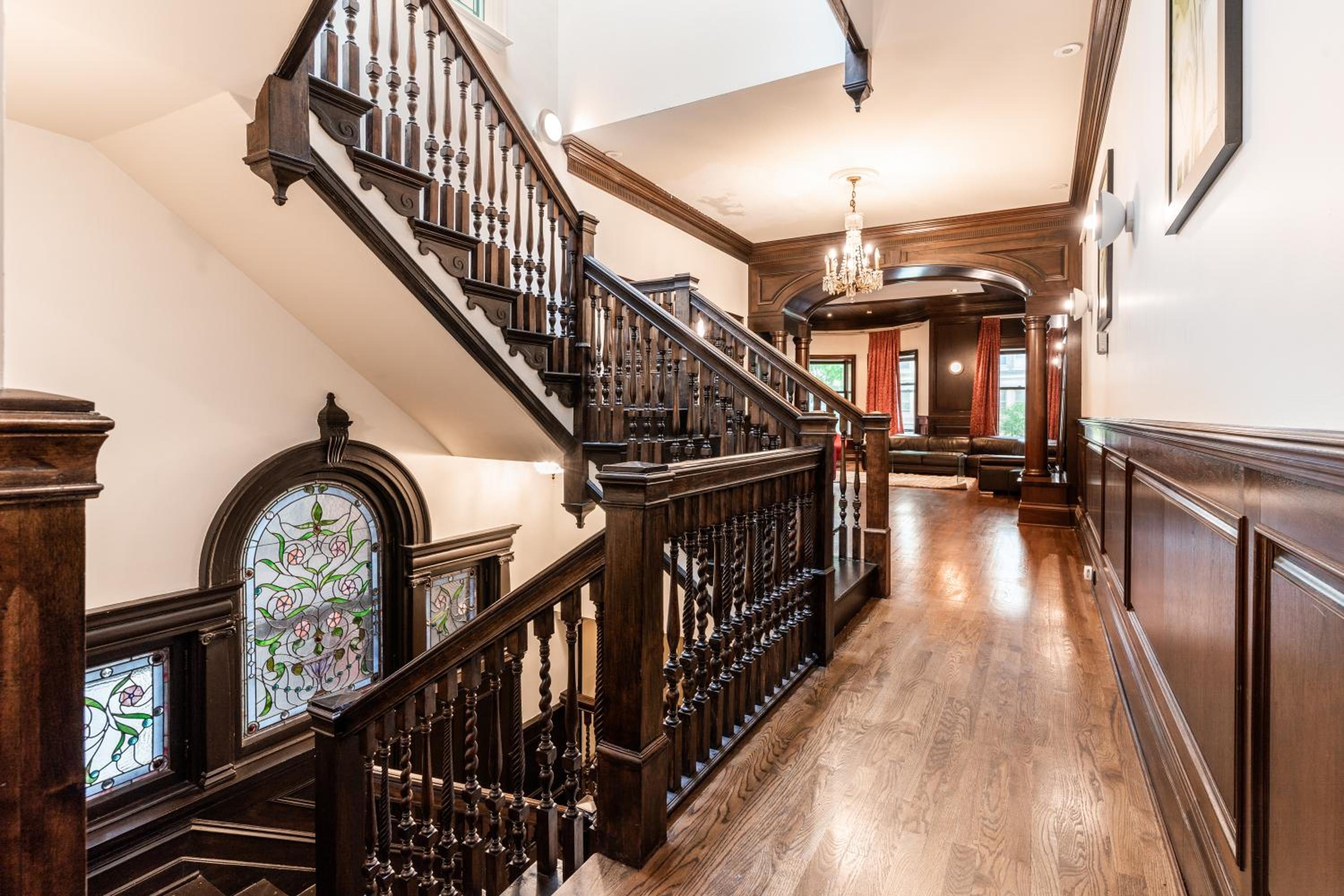 Superb city center Penthouse on two floors-C