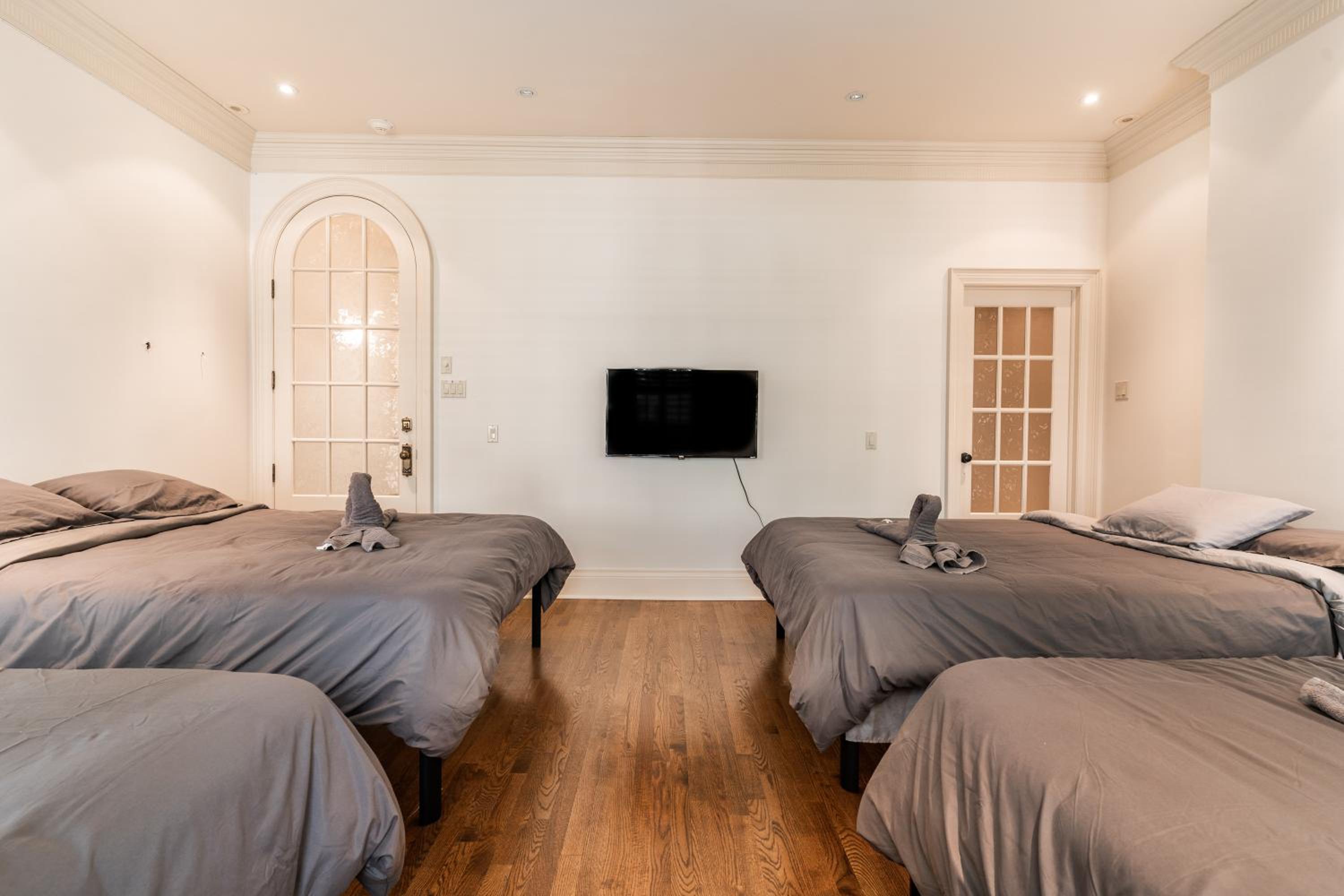 Superb city center Penthouse on two floors-C