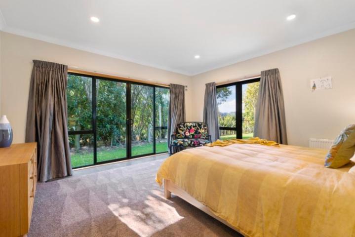 Riverstone Lake Tarawera