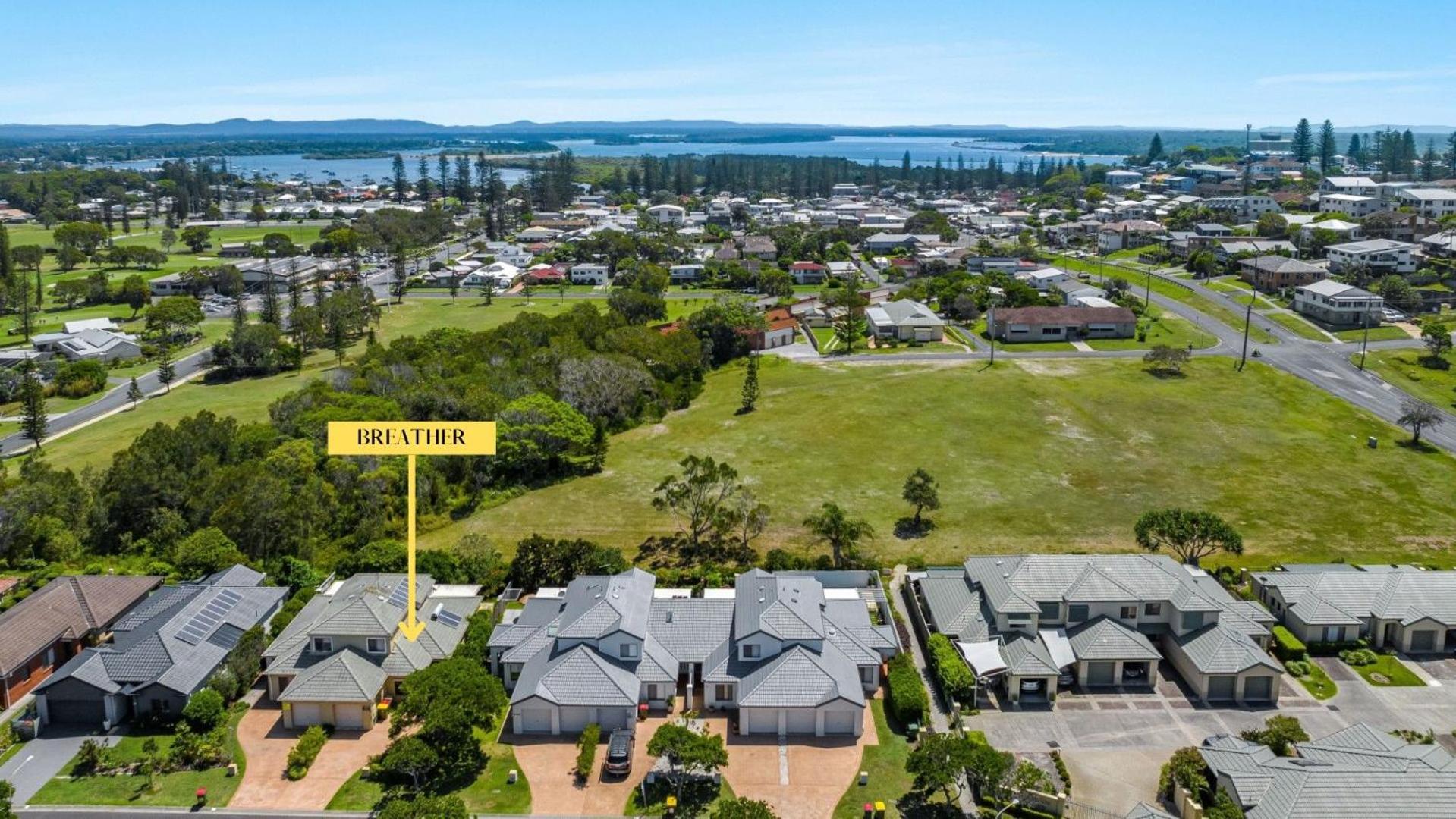 Breather - Pet Friendly Holiday Home - Holiday Yamba