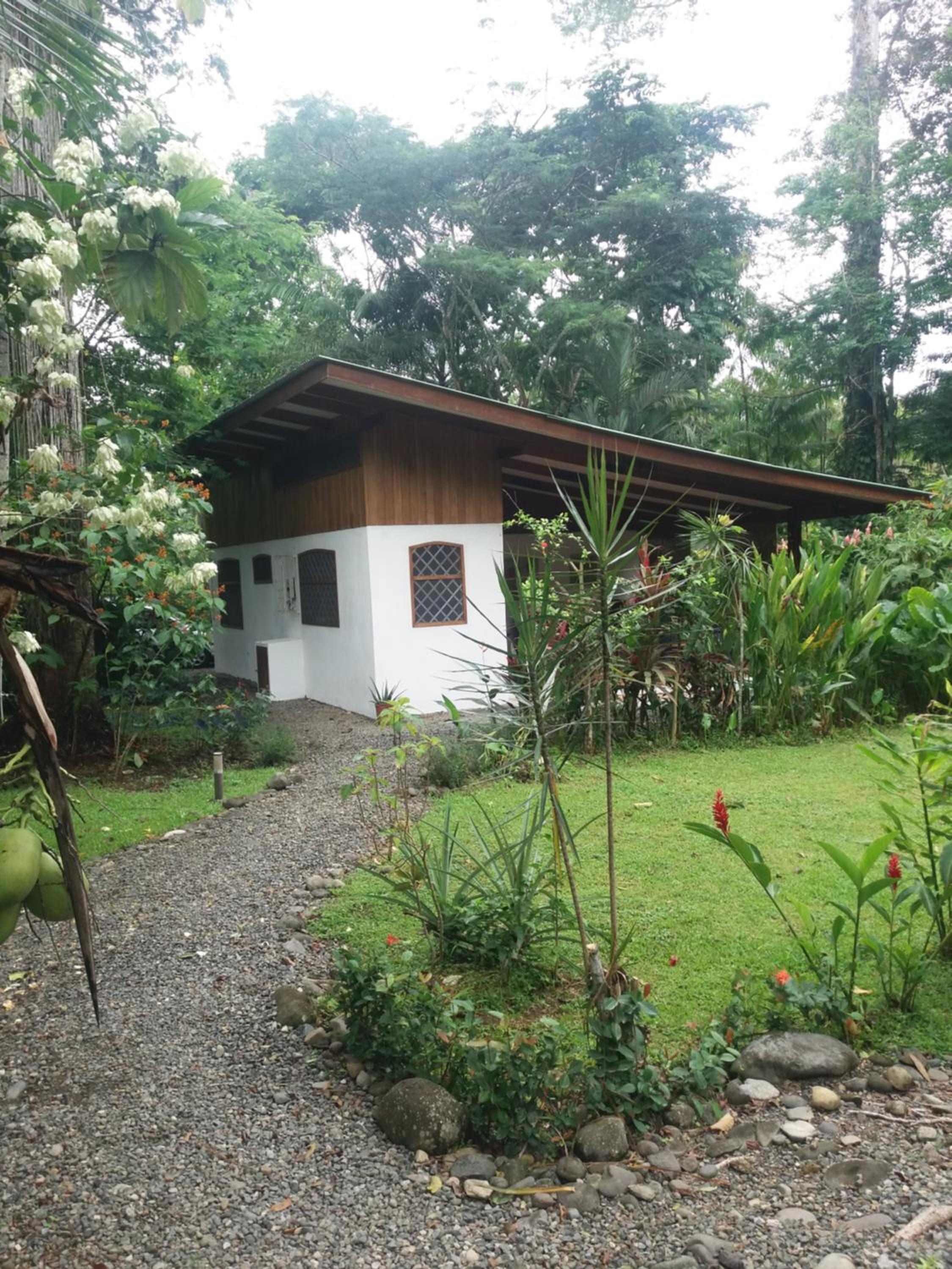 Los Delfines Lodge