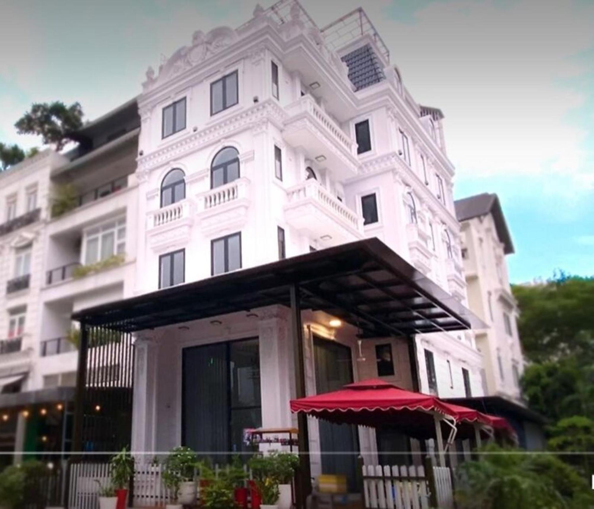 Rubie Hotel