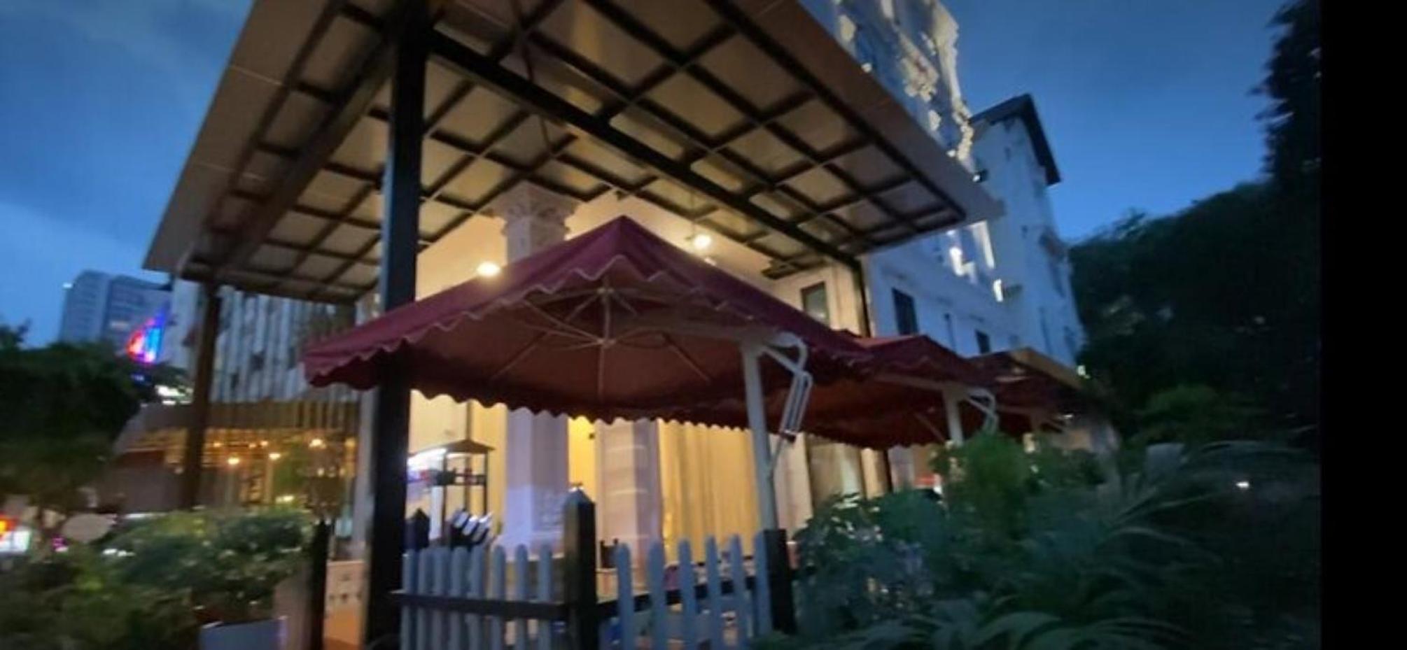 Rubie Hotel