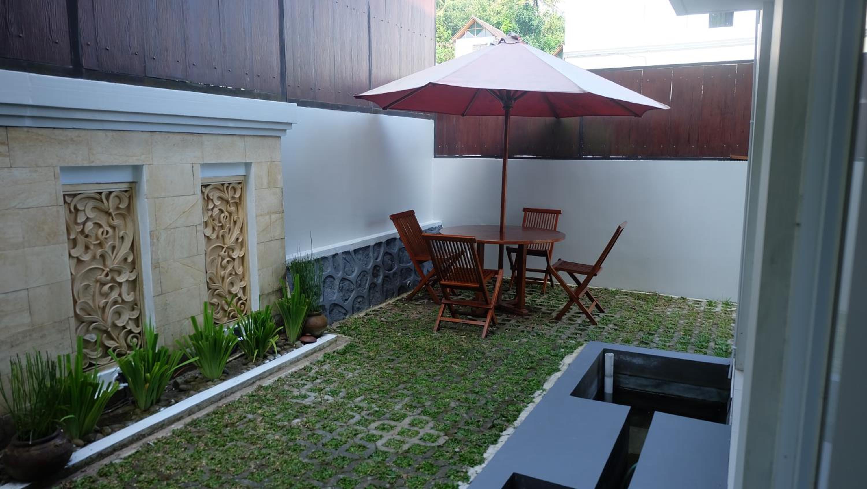 Villa Syariah Grand Bale with Private Pool by Simply Homy