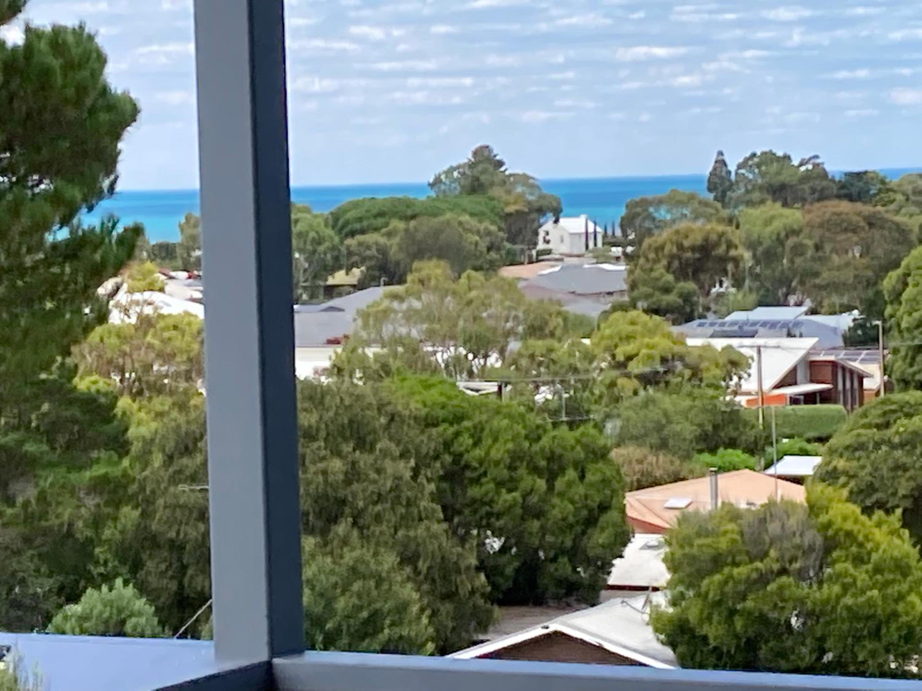 Bay views on Laurie