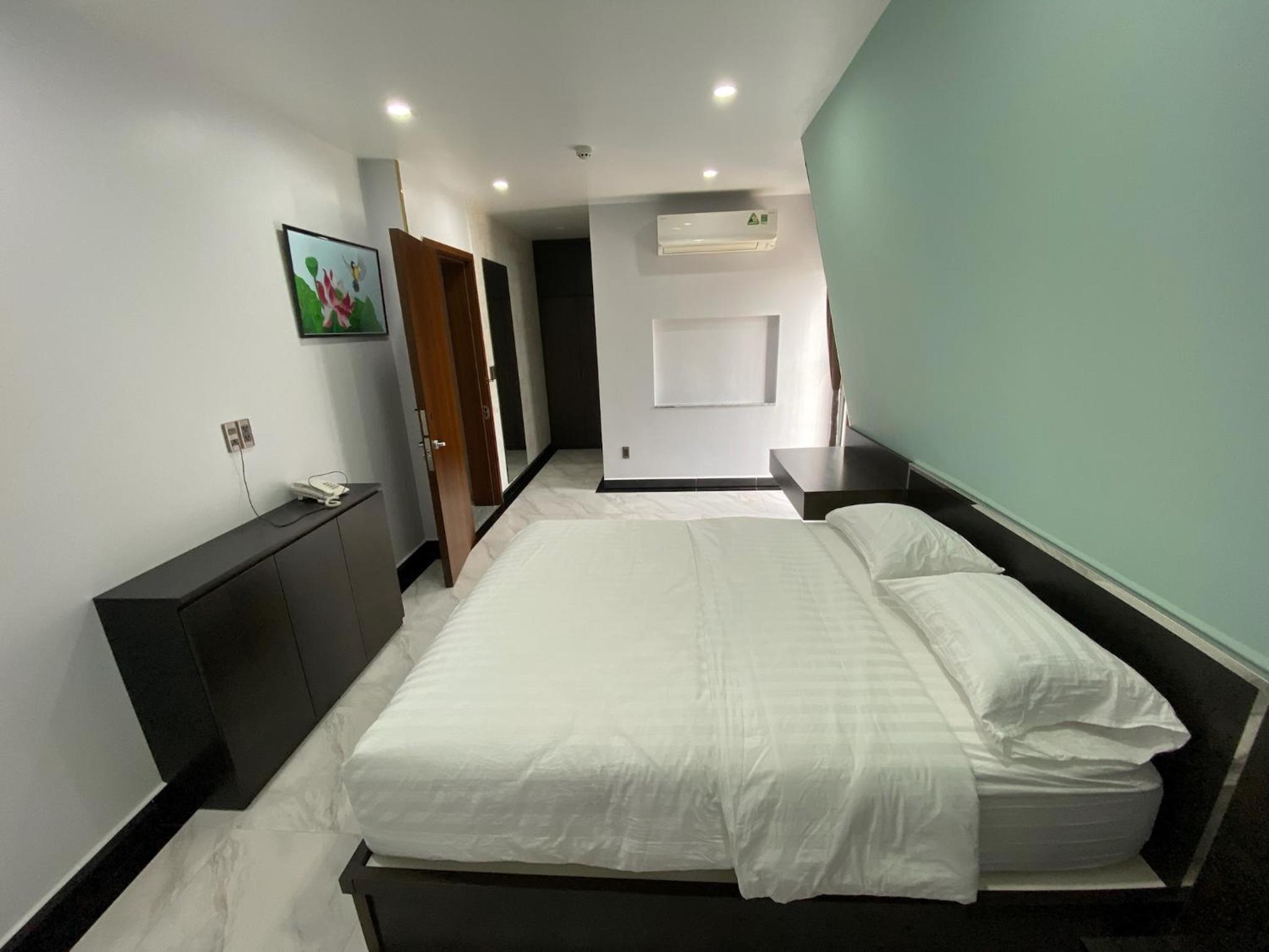 Rubie Hotel