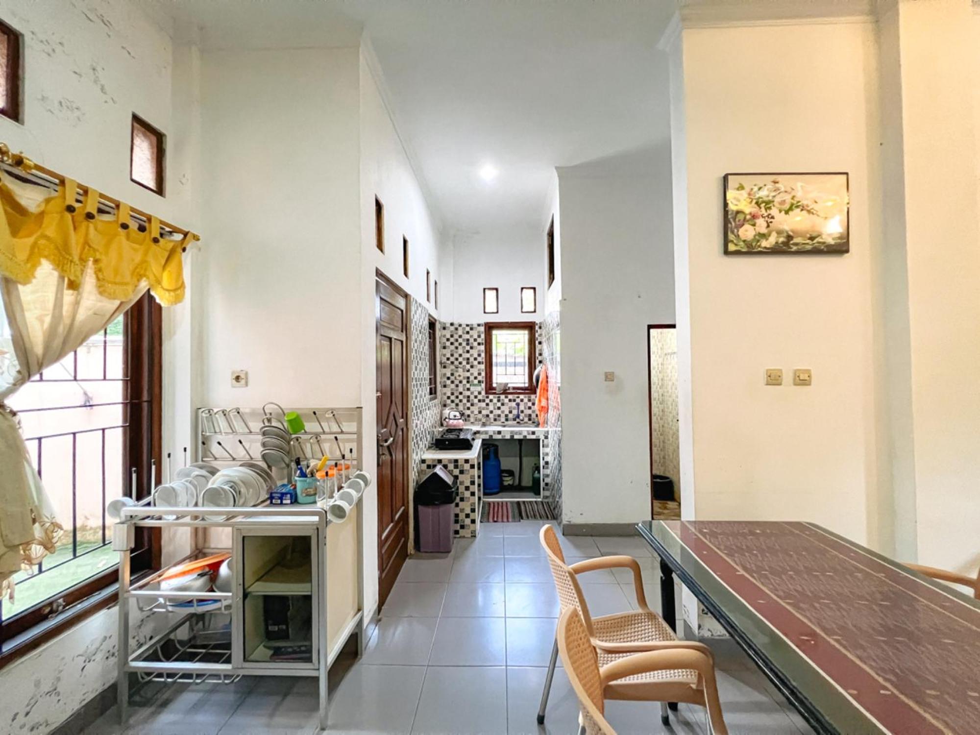 Homestay Syariah Jakal 3 Dekat UGM by Simply Homy view 4