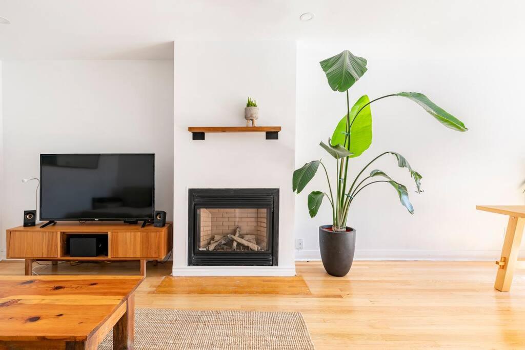 Bright Riverfront 3-Bedroom Condo