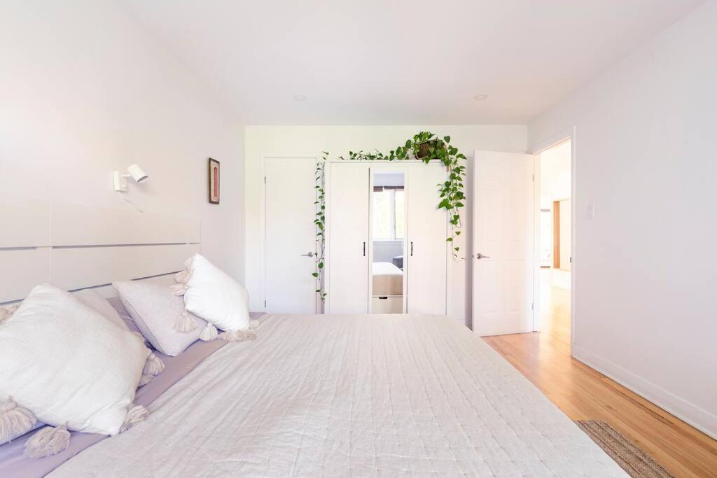 Bright Riverfront 3-Bedroom Condo