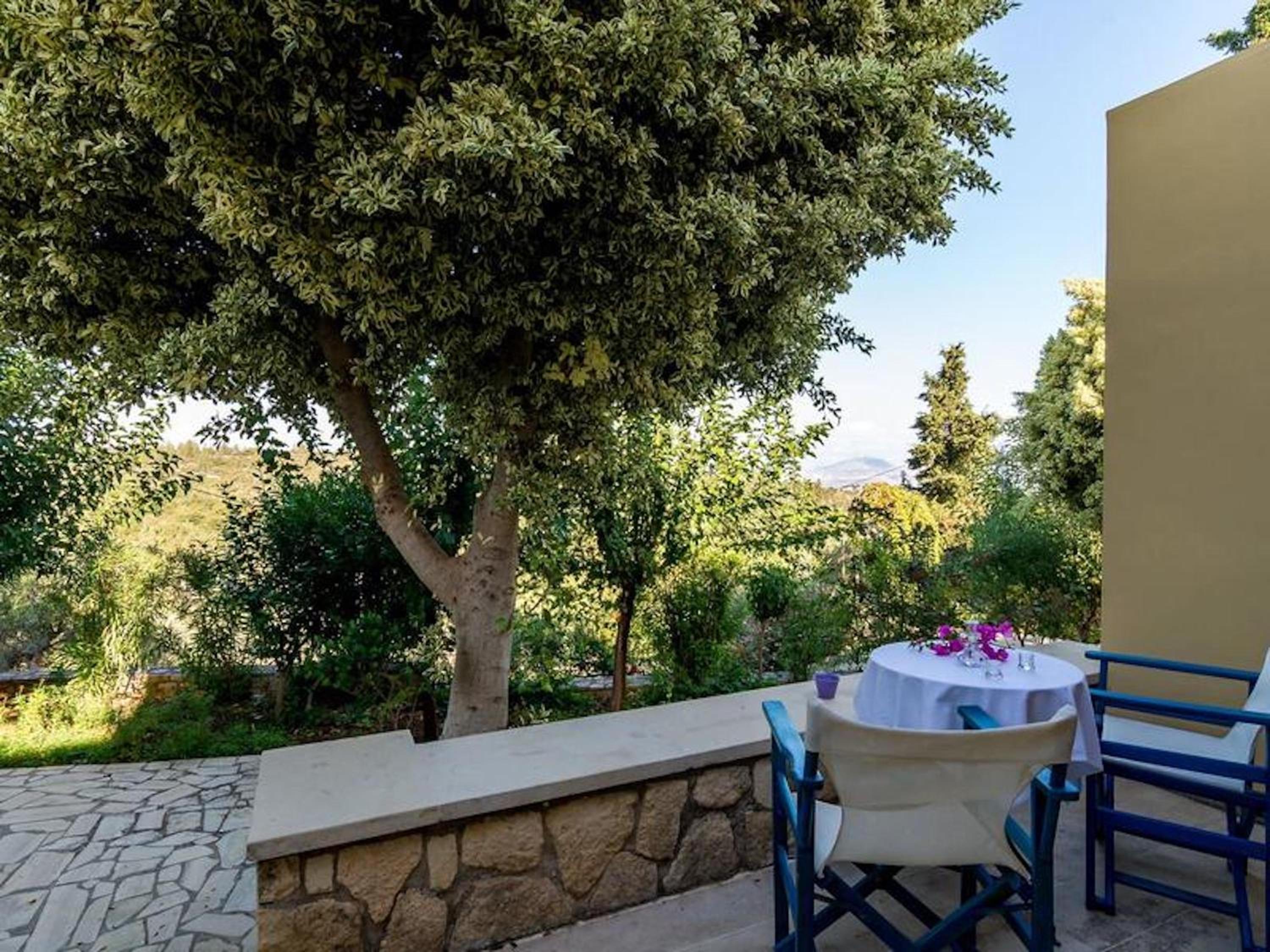 Group Accomodation, Heliopetra Studios And Houses