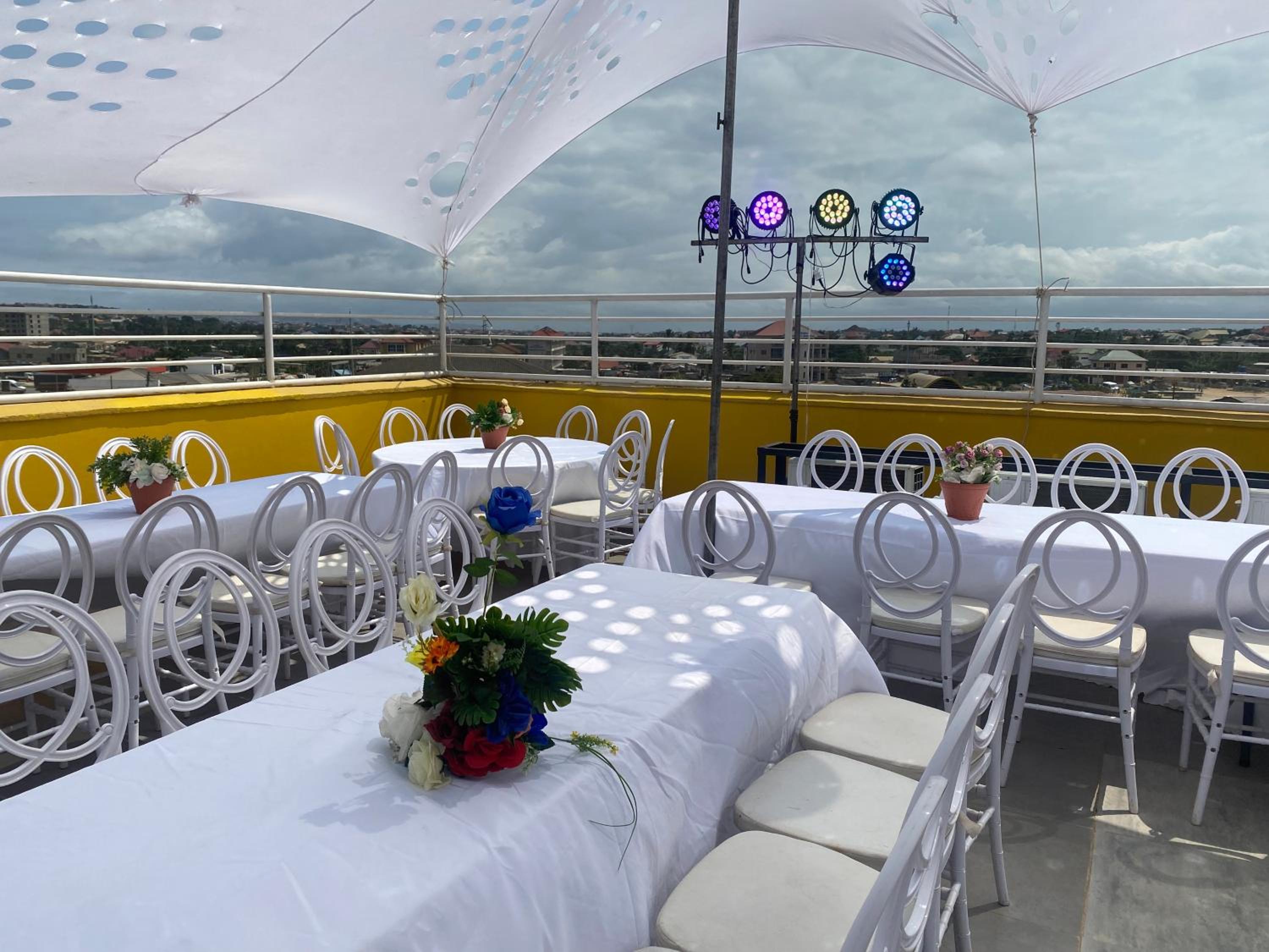 Texas Royal Hotel view 4